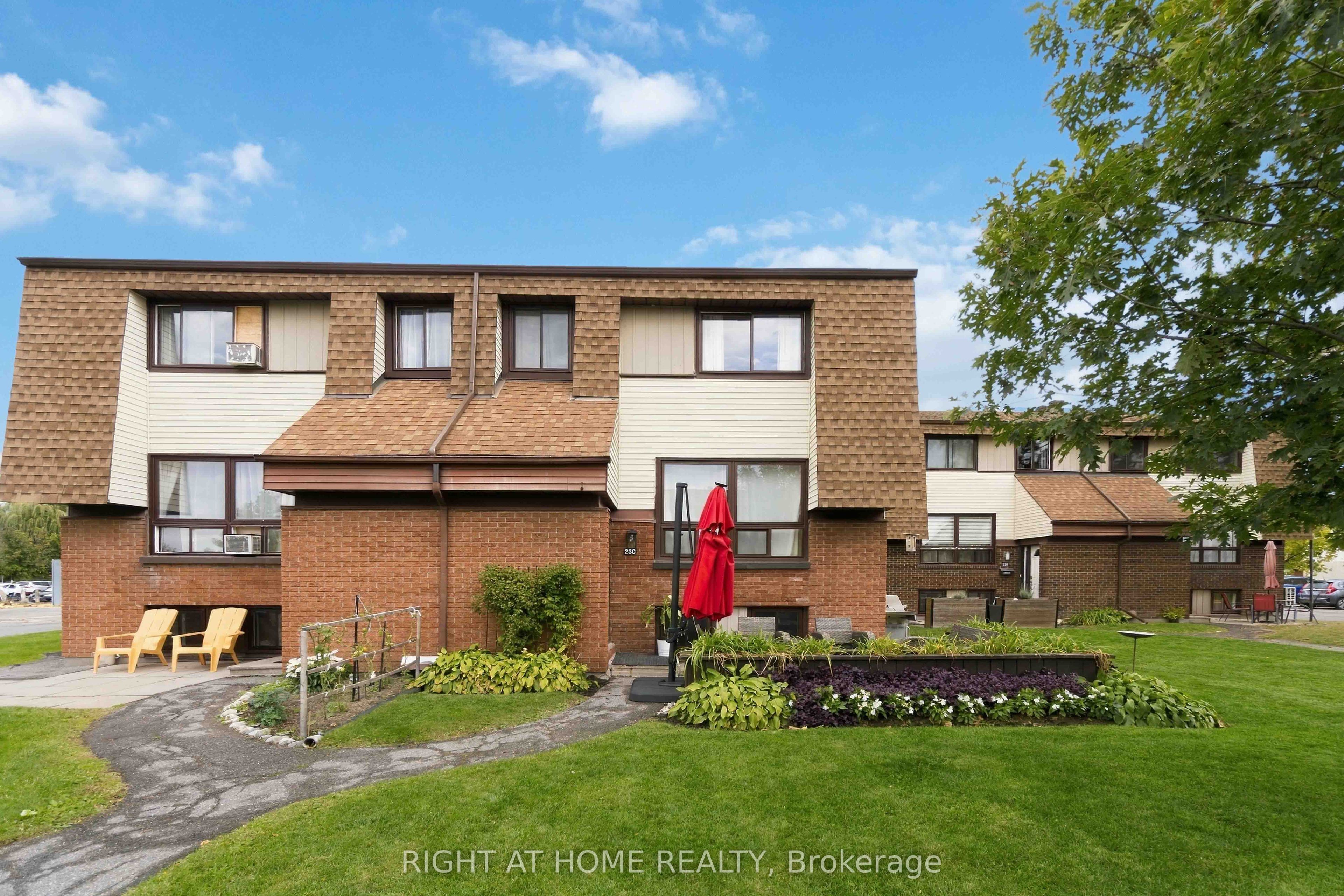 23 Woodvale C Property Photo 1