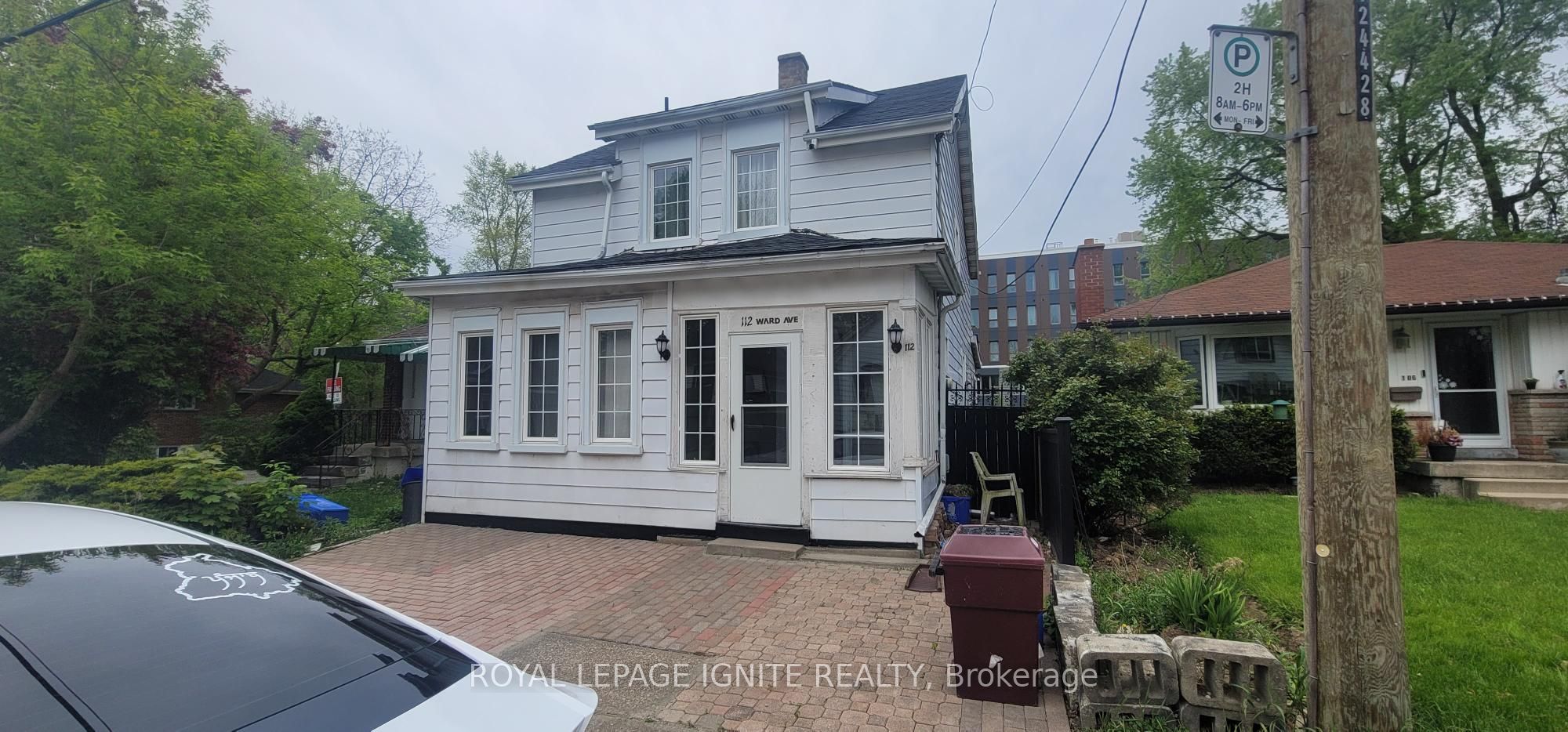 112 Ward Avenue Property Photo 1