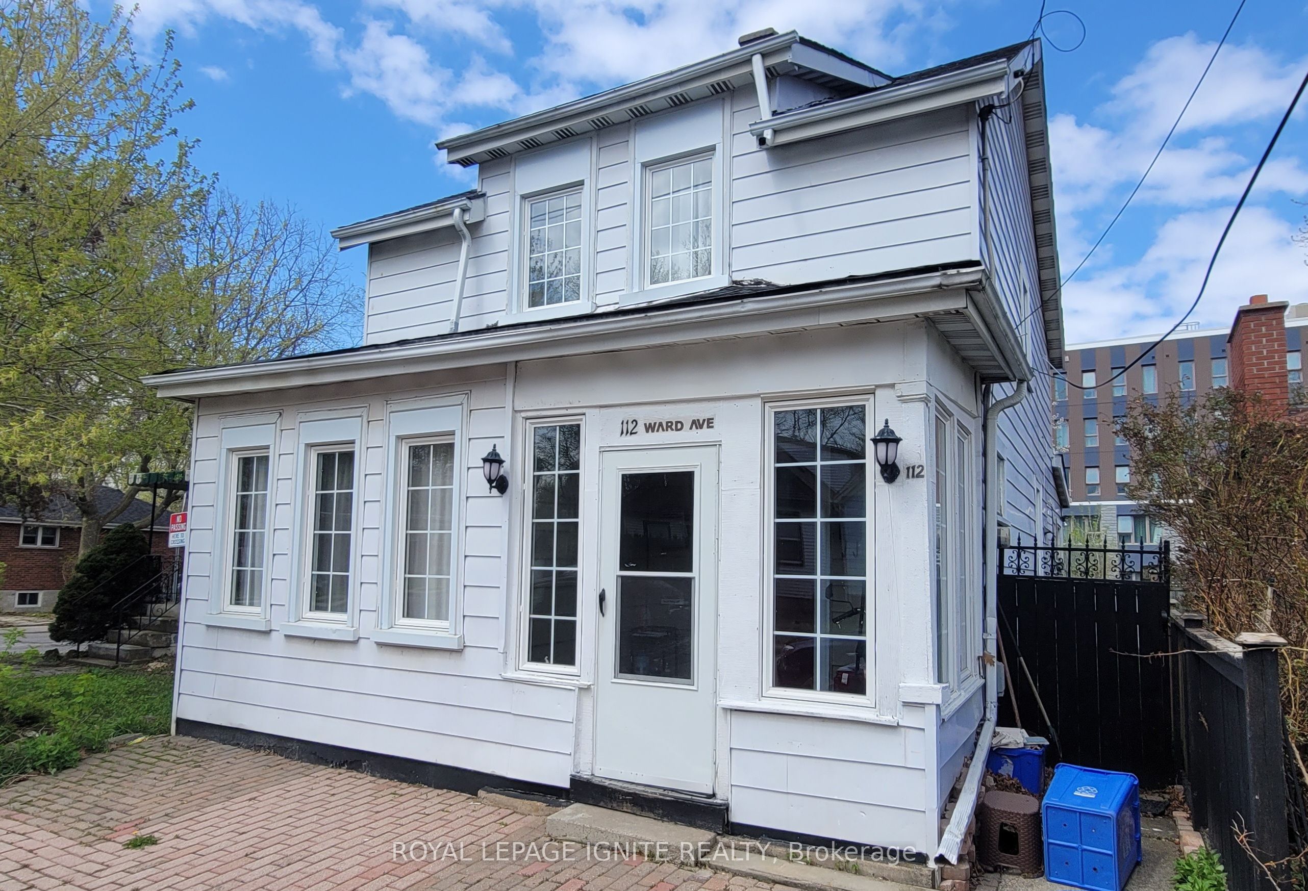112 Ward Avenue Property Photo 20