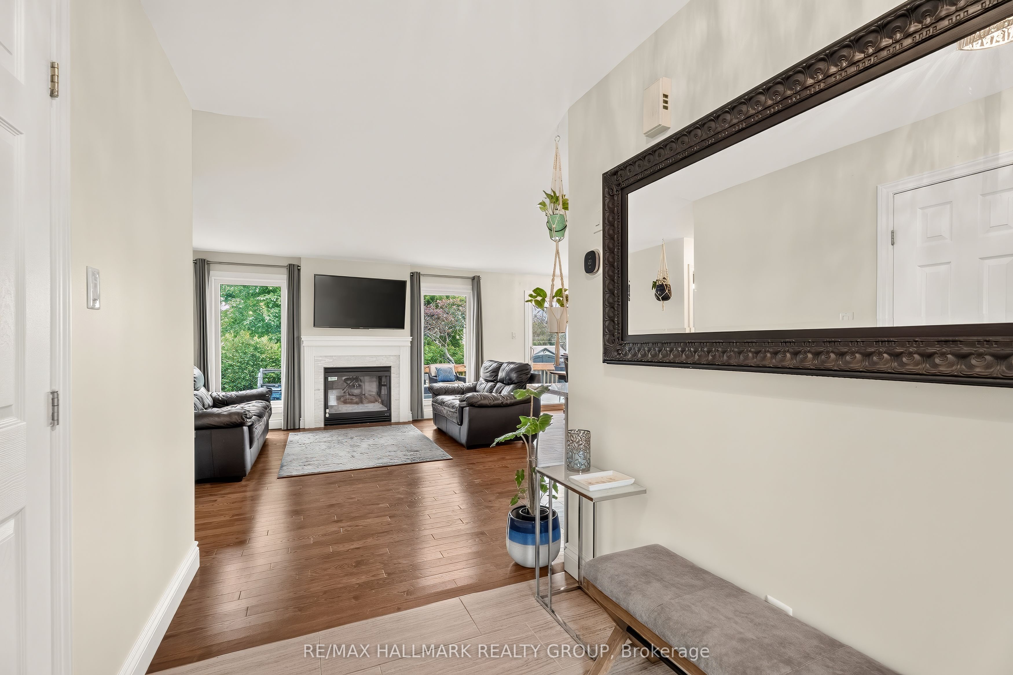 101 Queen Charlotte Street Property Photo 6