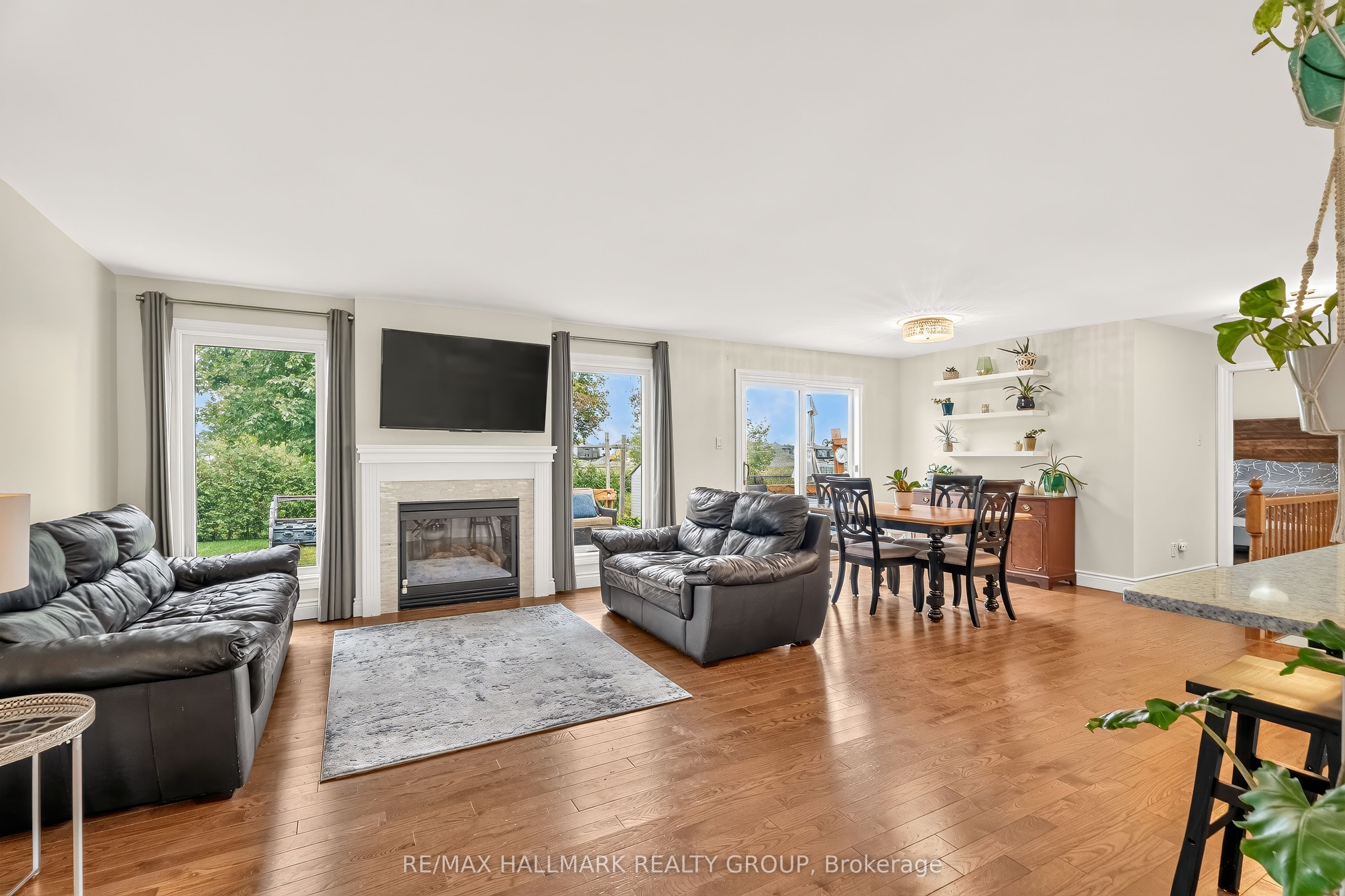 101 Queen Charlotte Street Property Photo 7