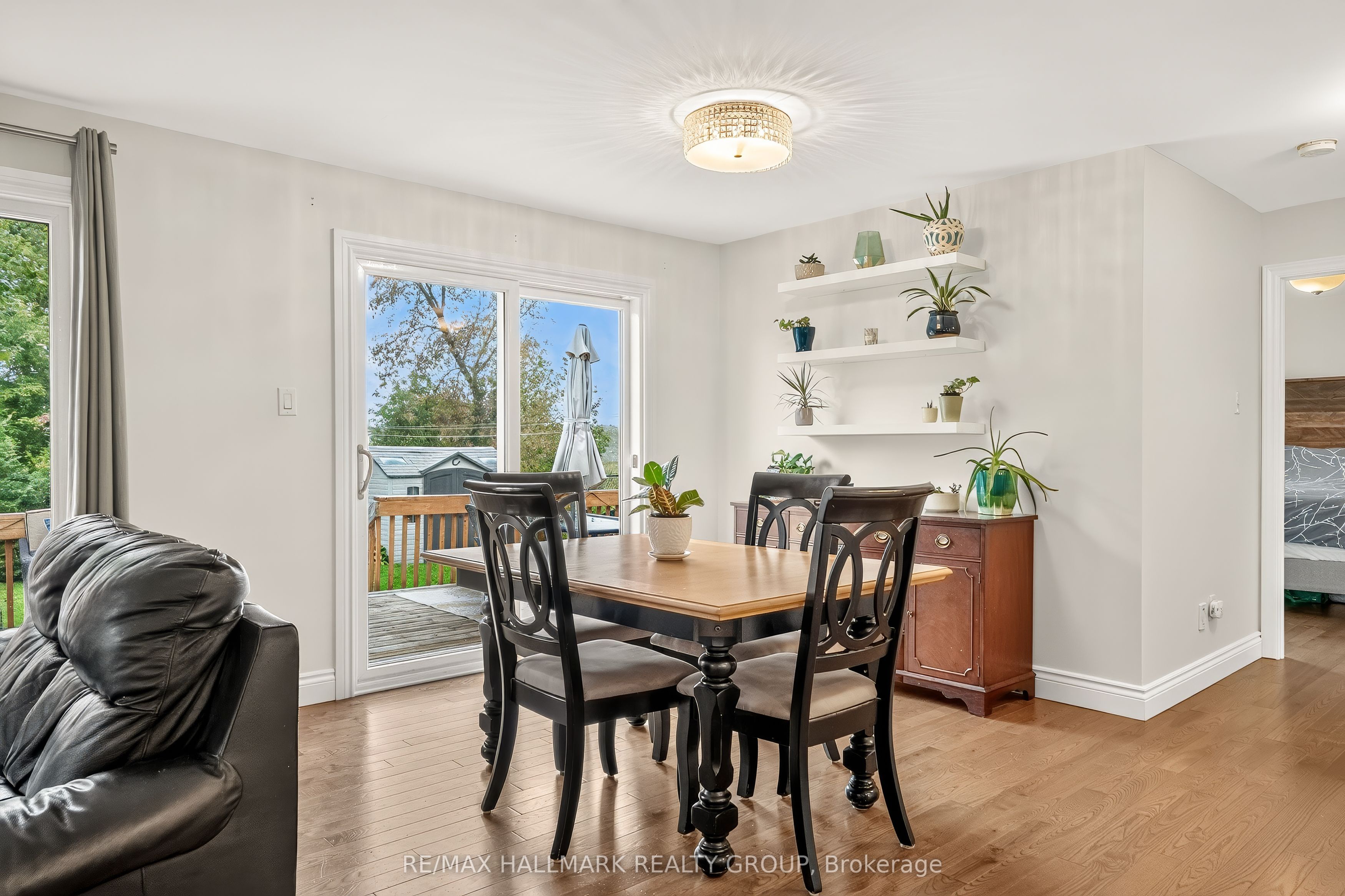 101 Queen Charlotte Street Property Photo 10