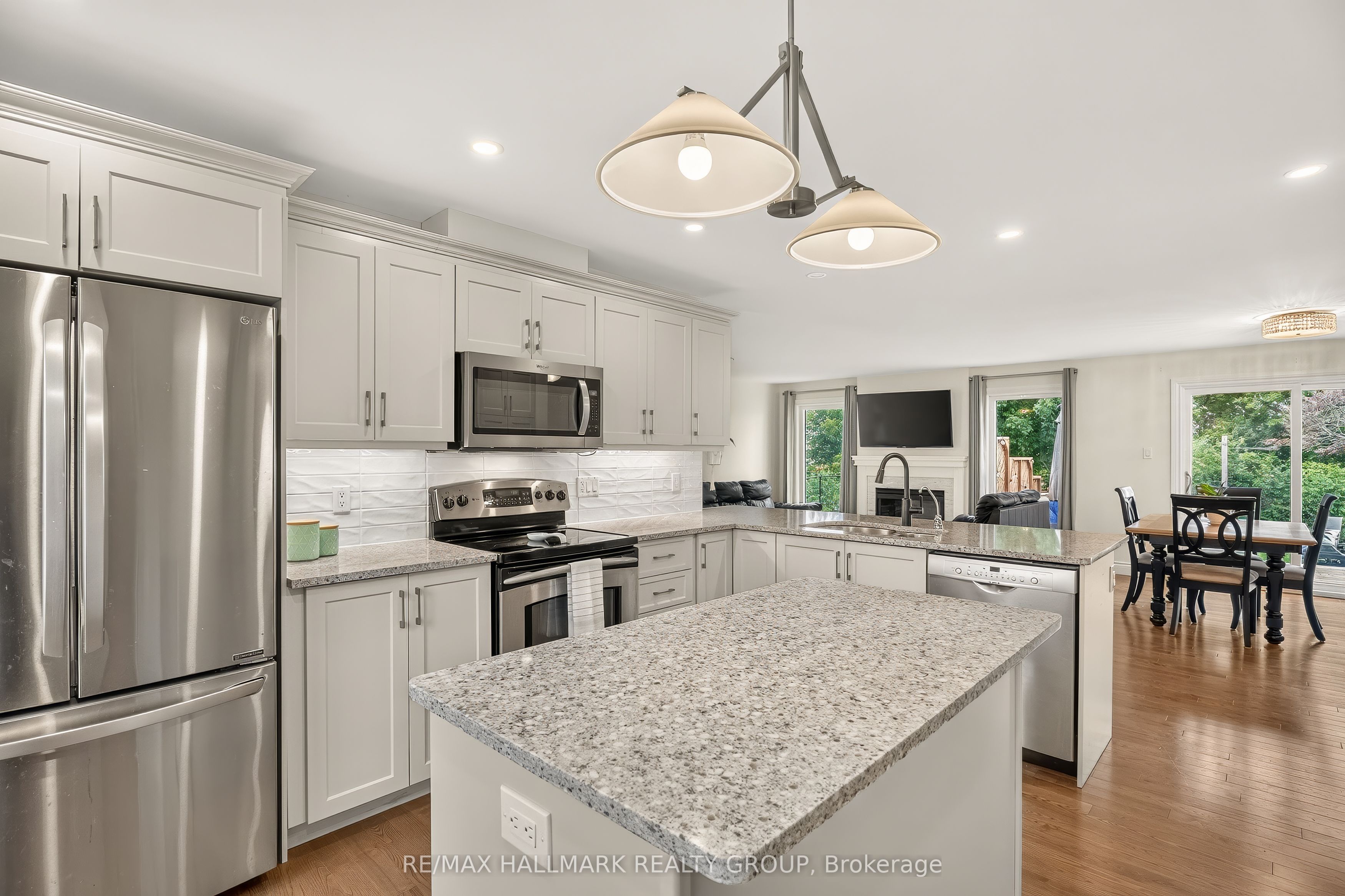 101 Queen Charlotte Street Property Photo 14