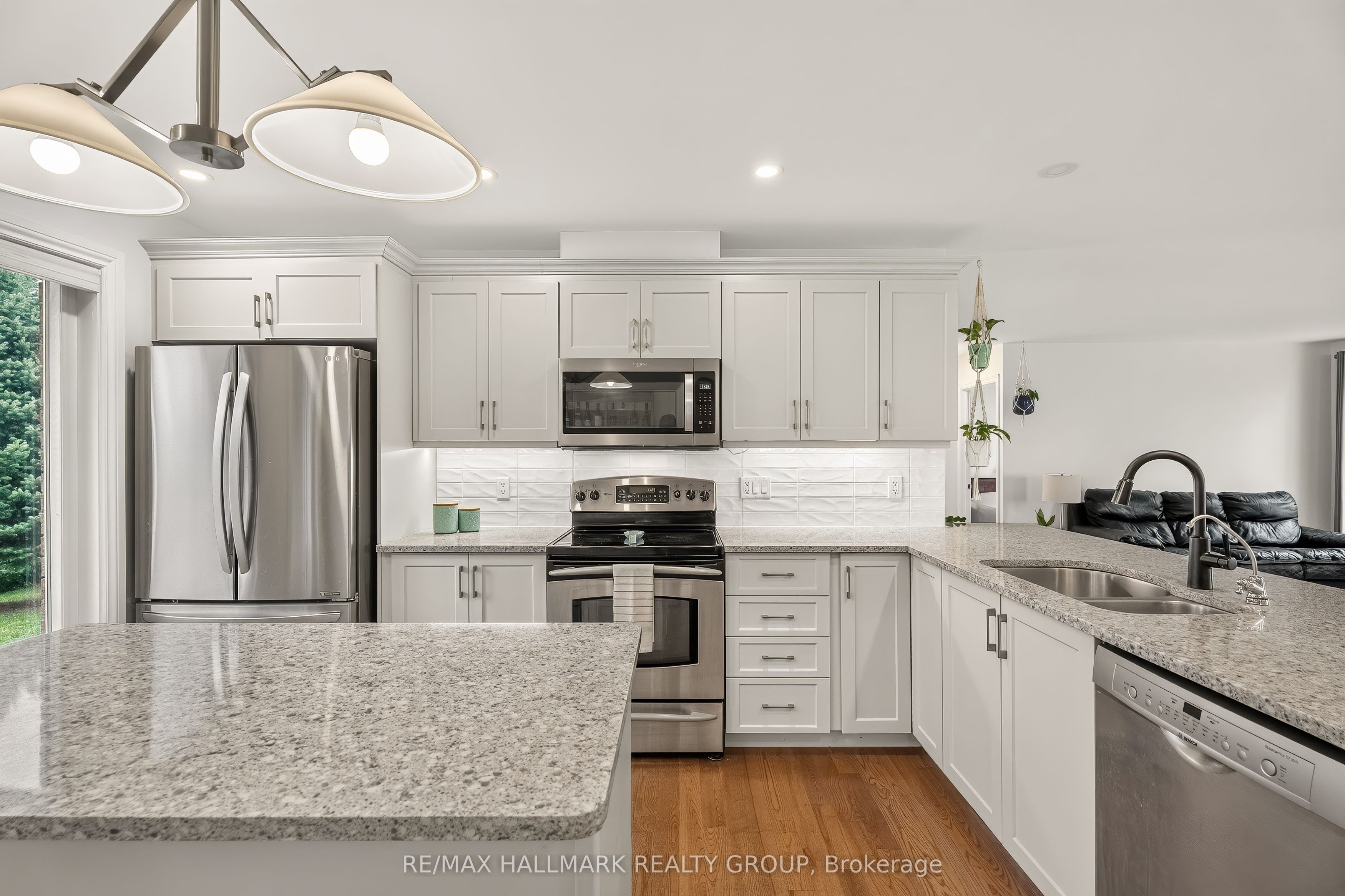 101 Queen Charlotte Street Property Photo 15
