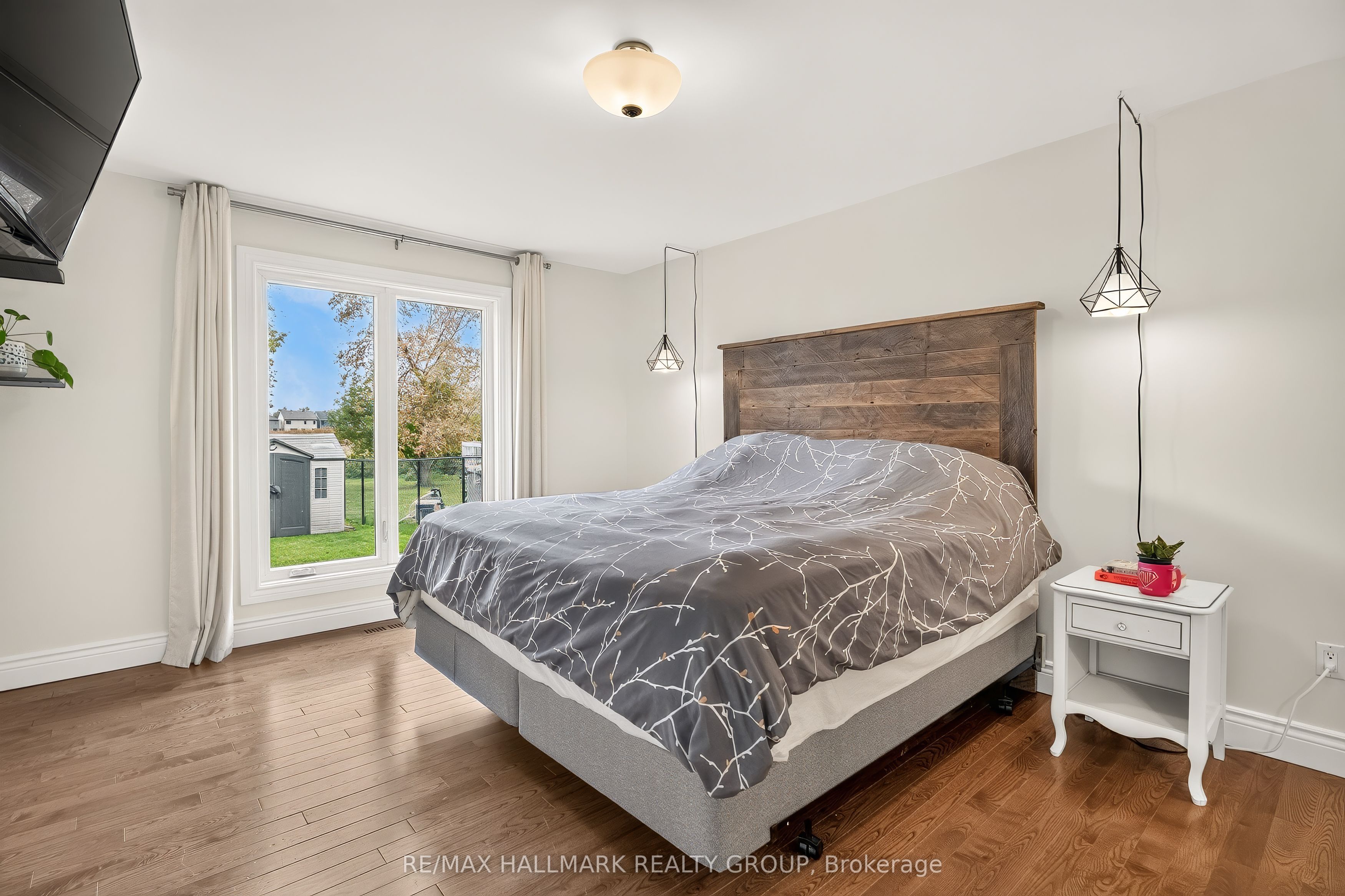 101 Queen Charlotte Street Property Photo 18