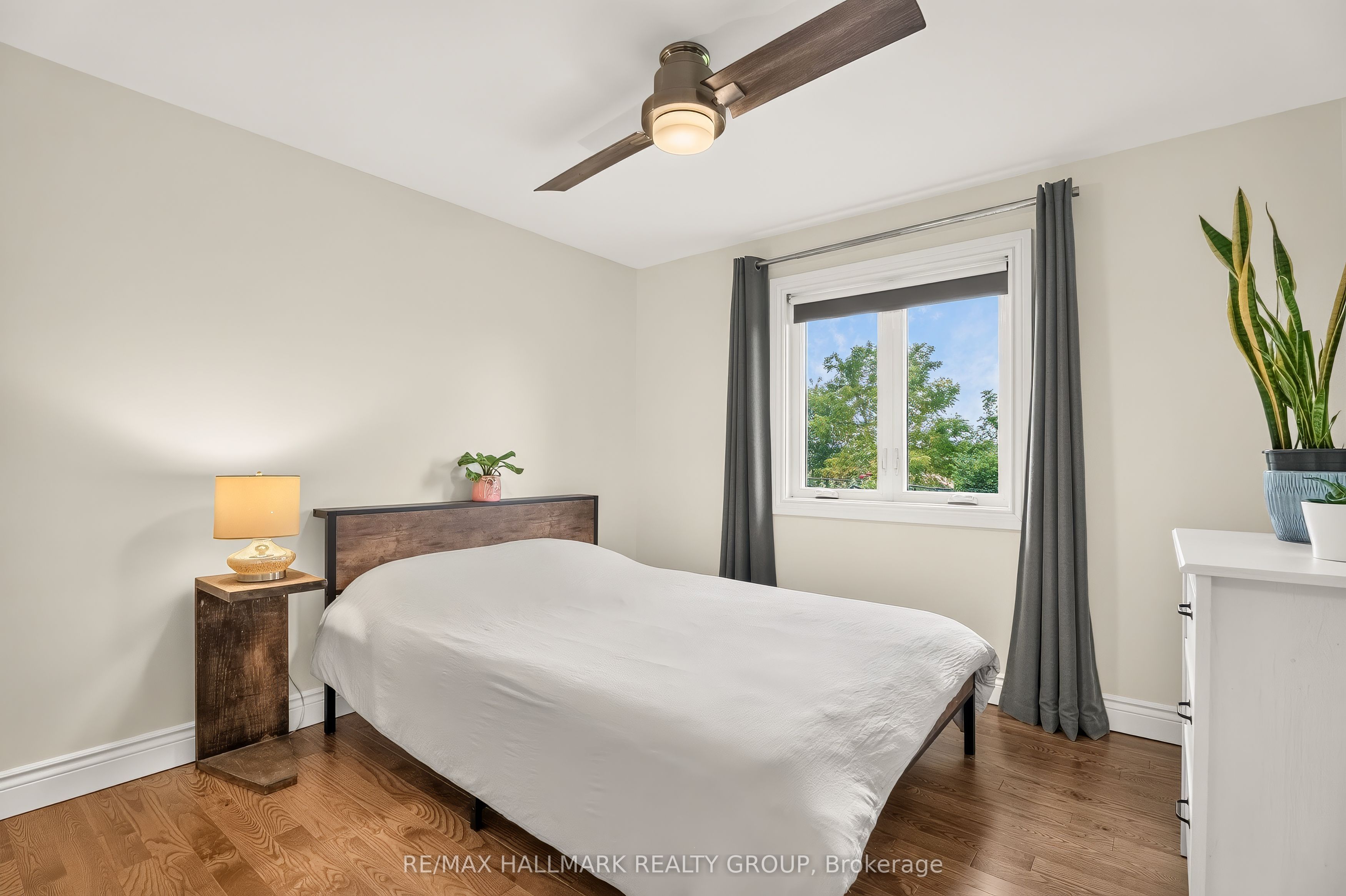 101 Queen Charlotte Street Property Photo 23