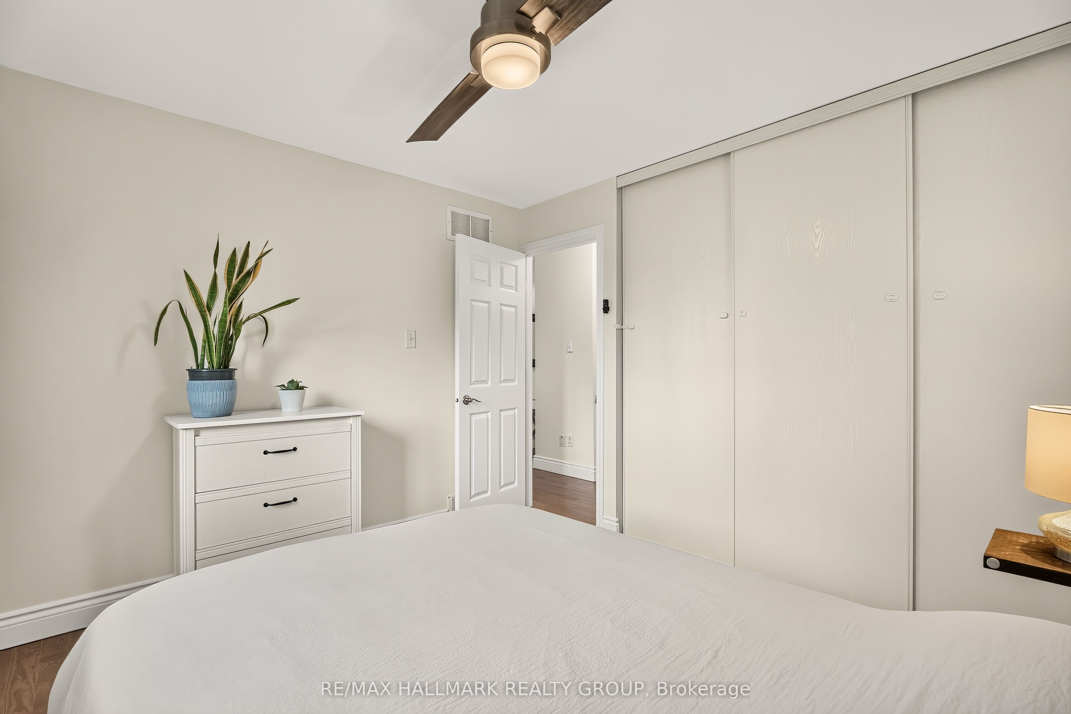 101 Queen Charlotte Street Property Photo 24