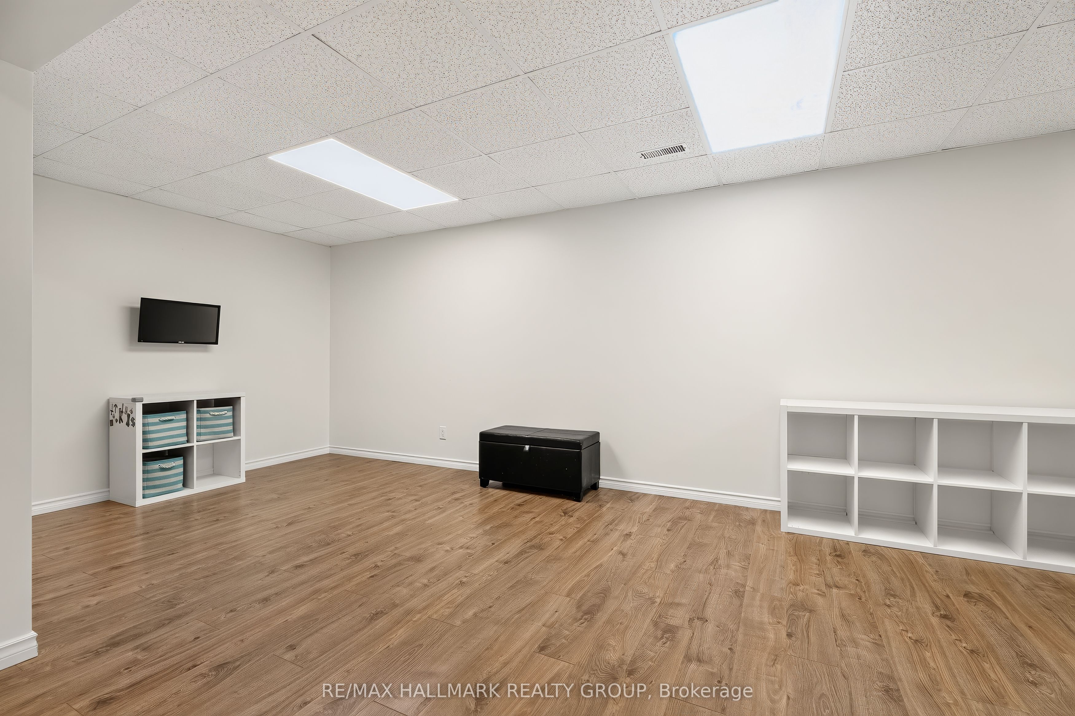101 Queen Charlotte Street Property Photo 33