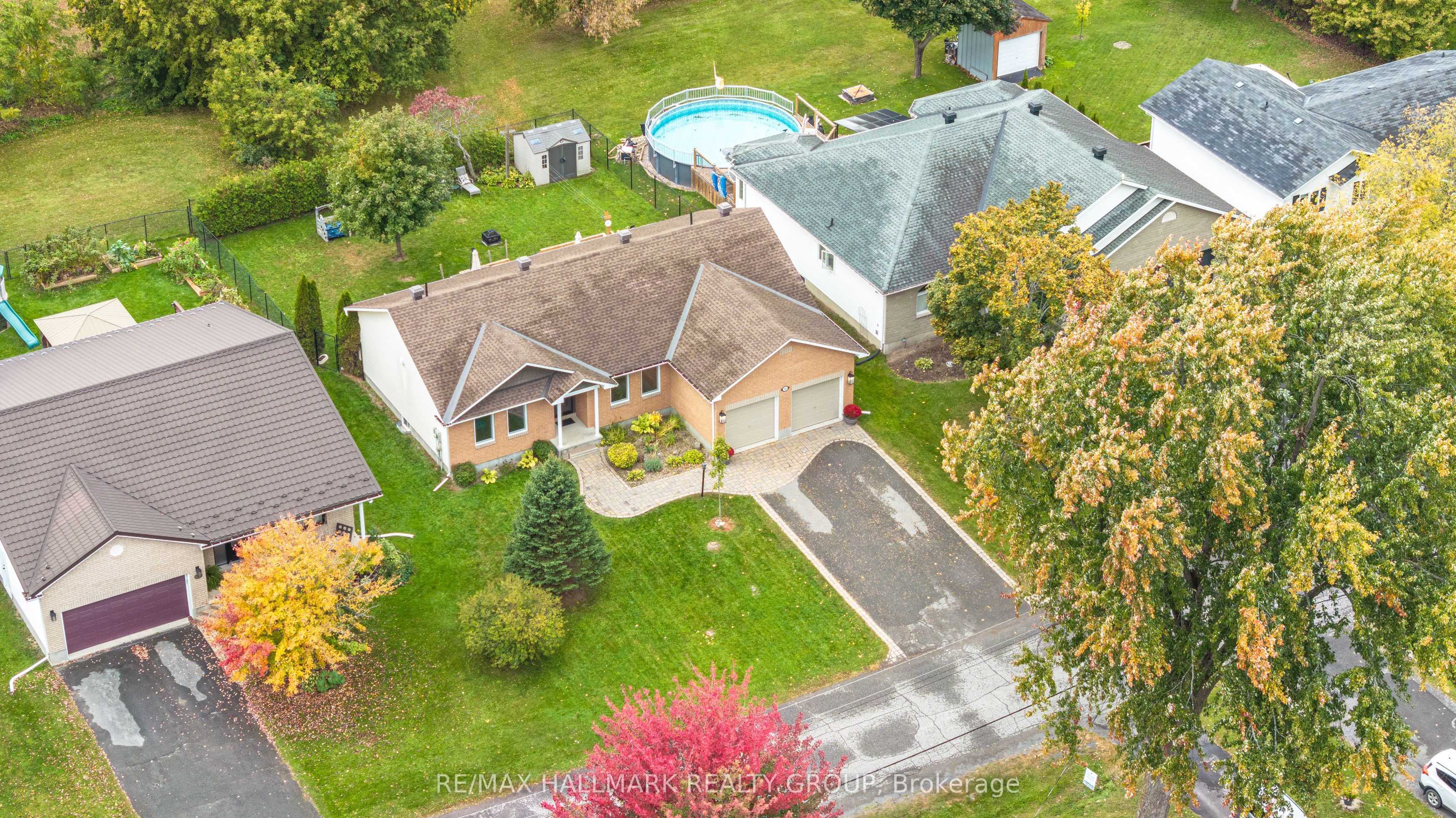 101 Queen Charlotte Street Property Photo 45