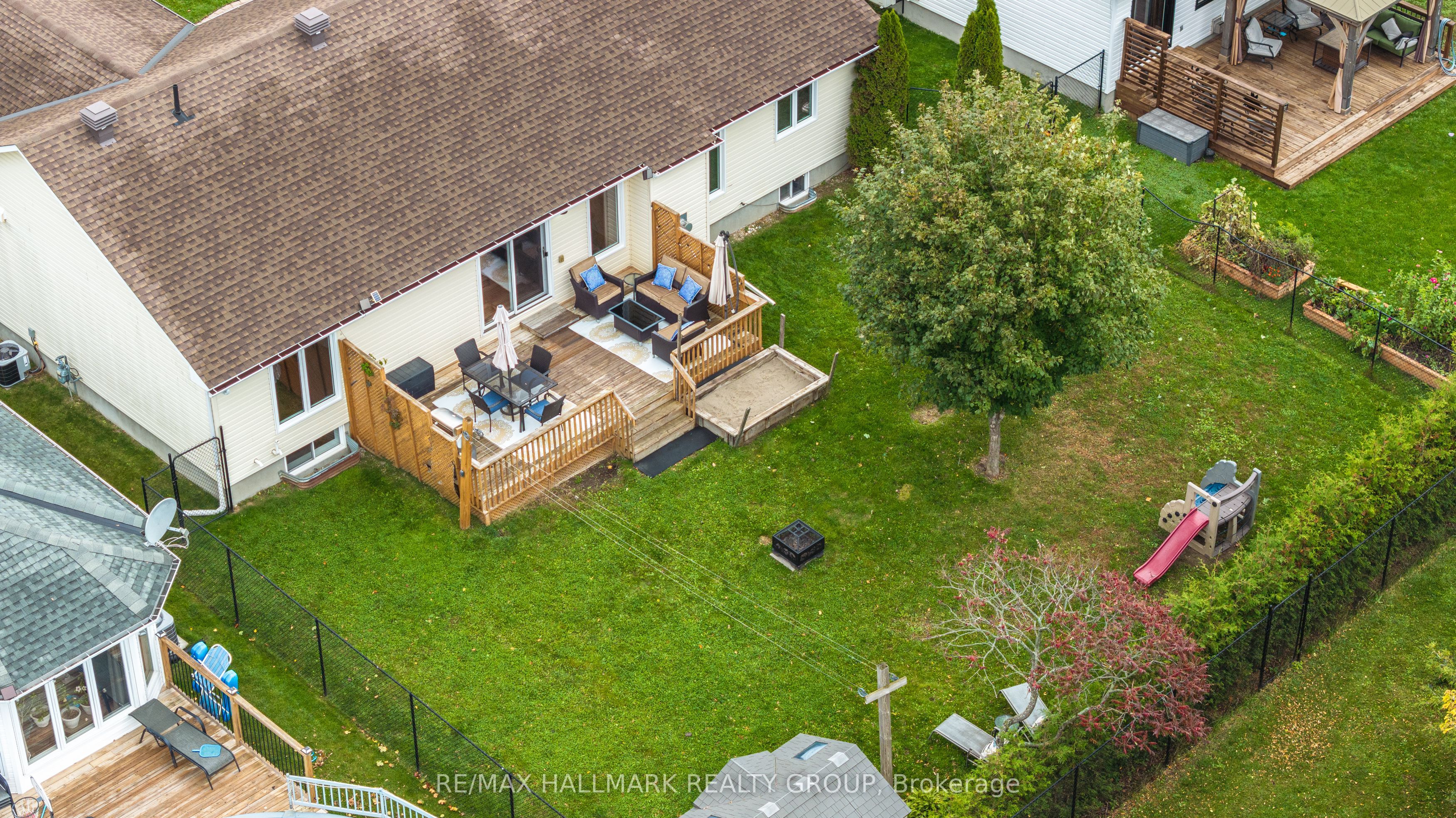 101 Queen Charlotte Street Property Photo 48