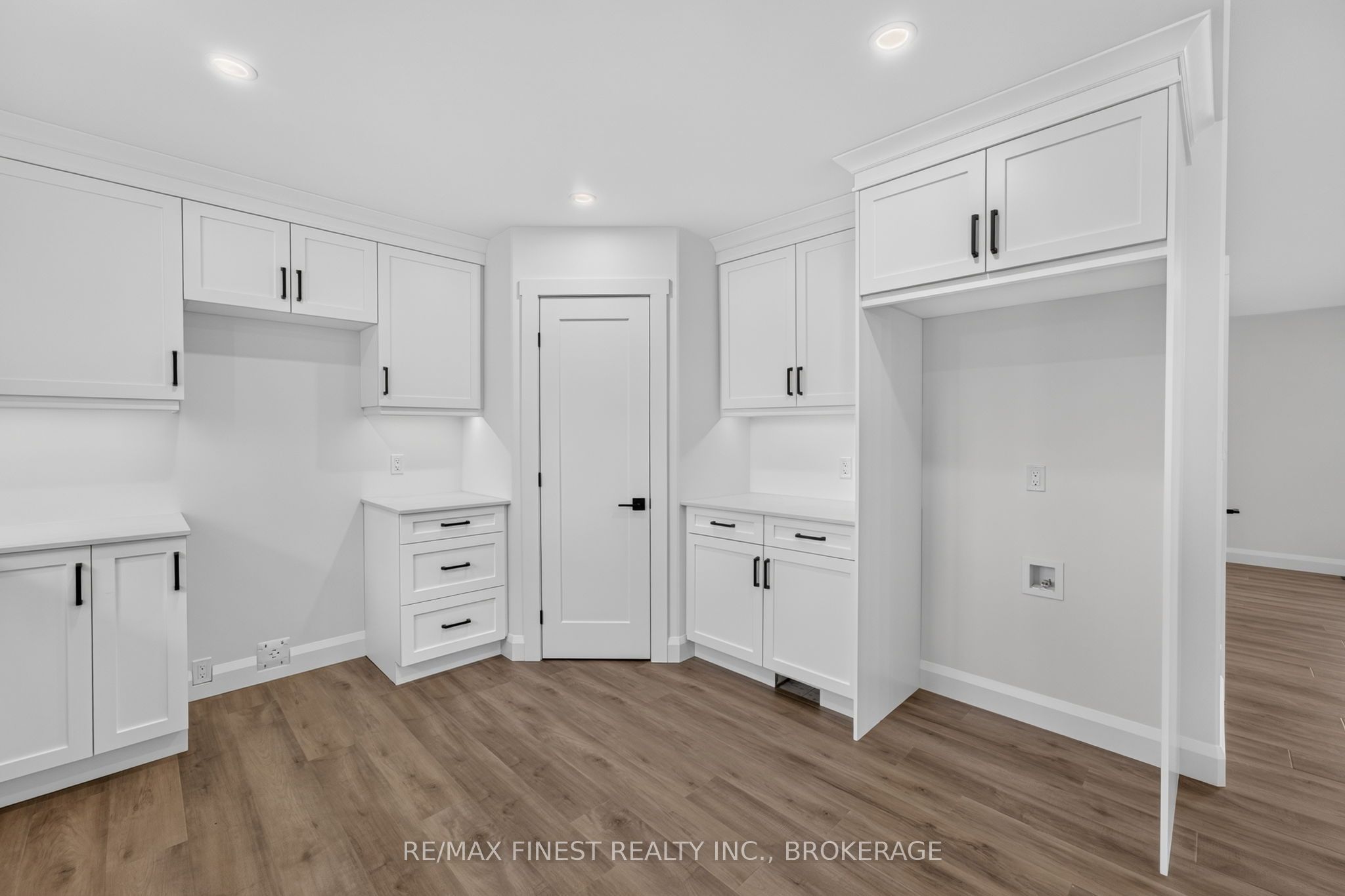 38 East Street Property Photo 9