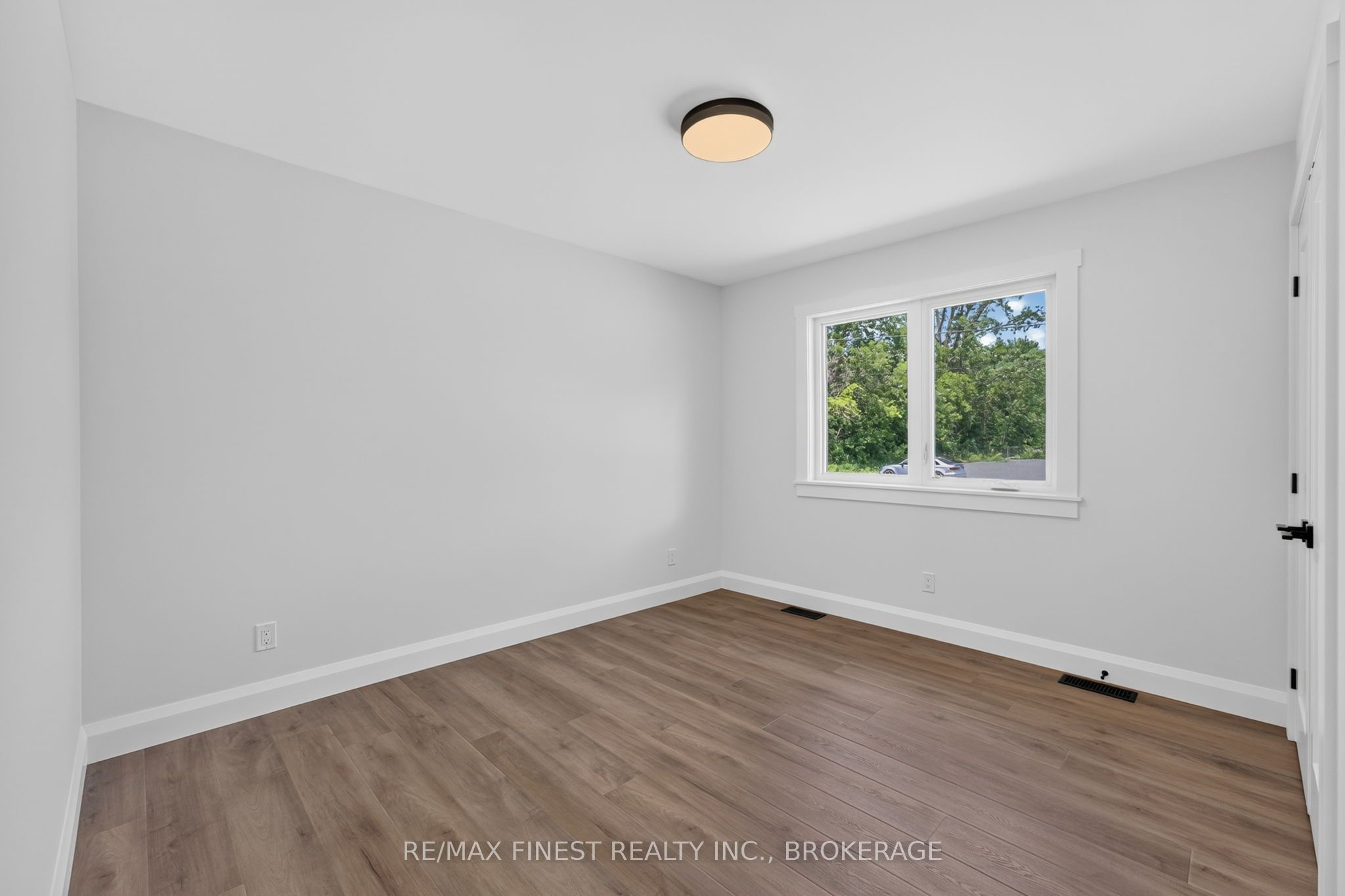 38 East Street Property Photo 22