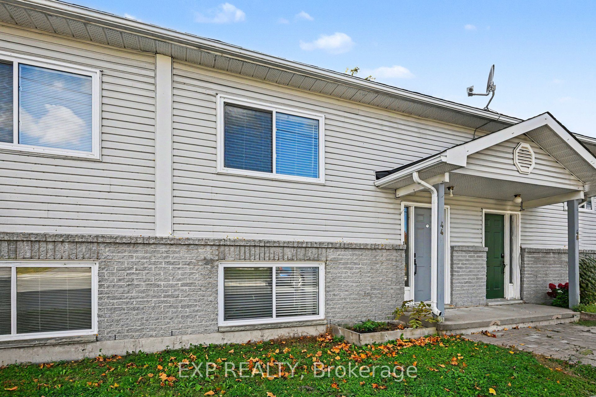44 Union Street N Property Photo 1