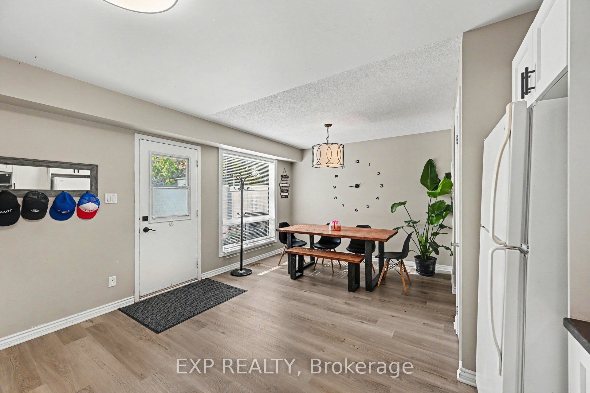 44 Union Street N Property Photo 14