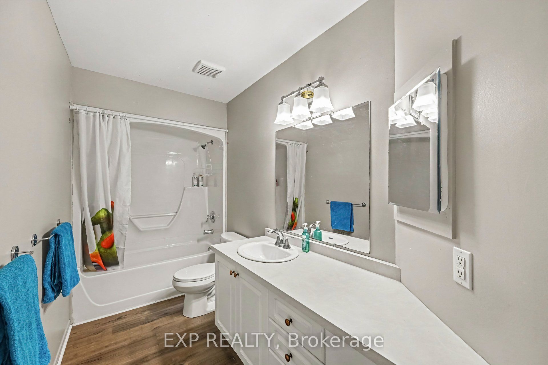 44 Union Street N Property Photo 20
