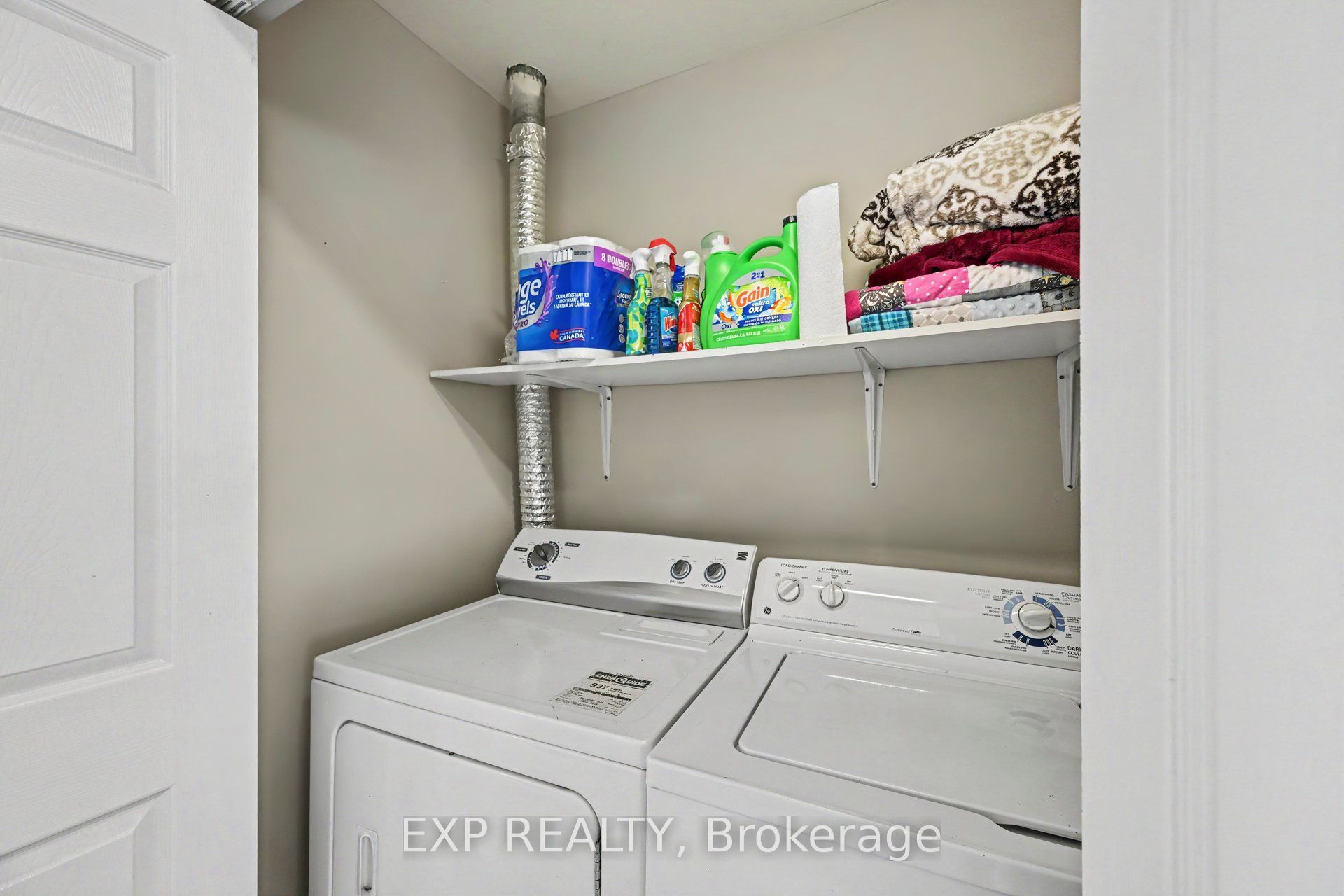 44 Union Street N Property Photo 25