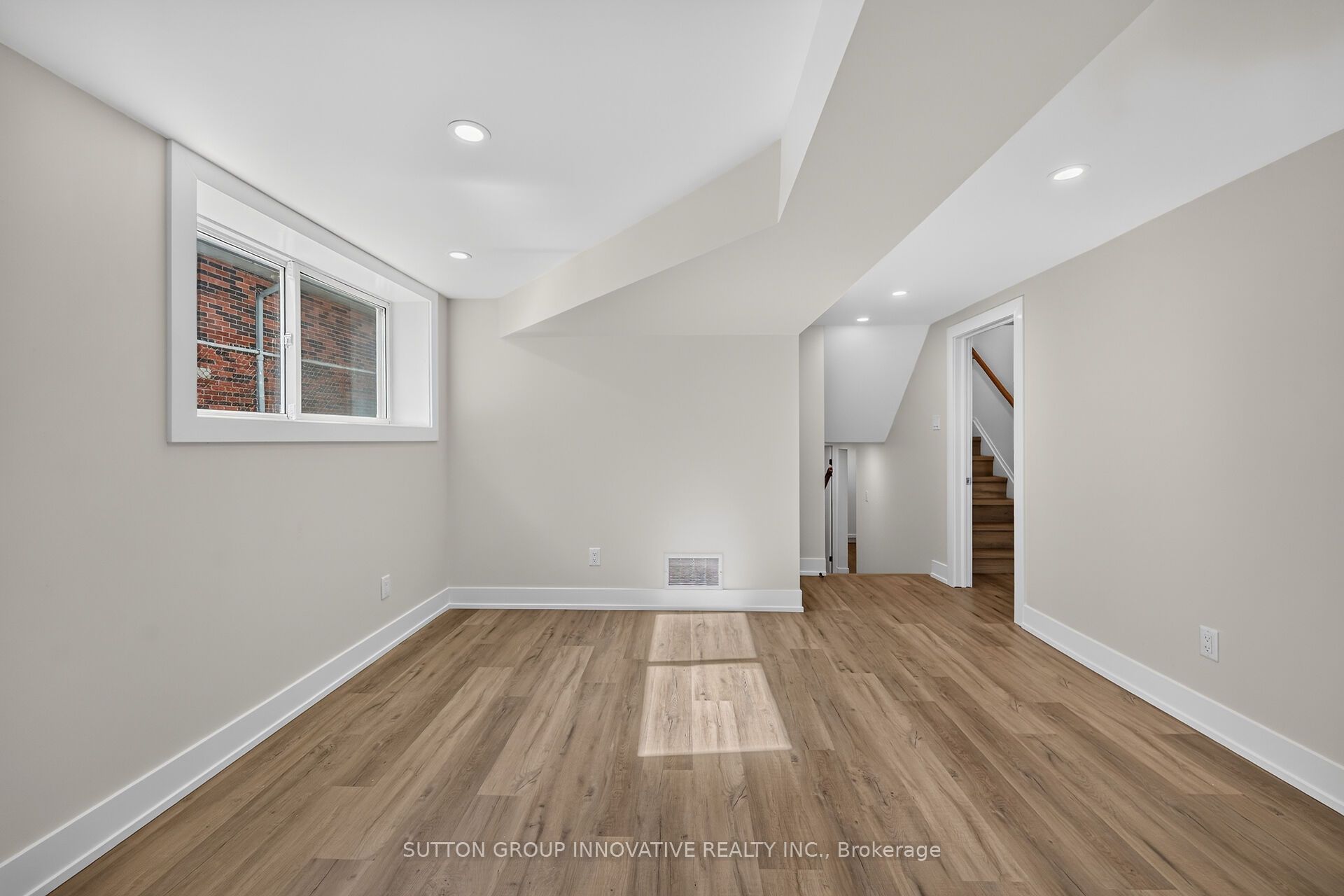 331 East 17th Street Property Photo 38