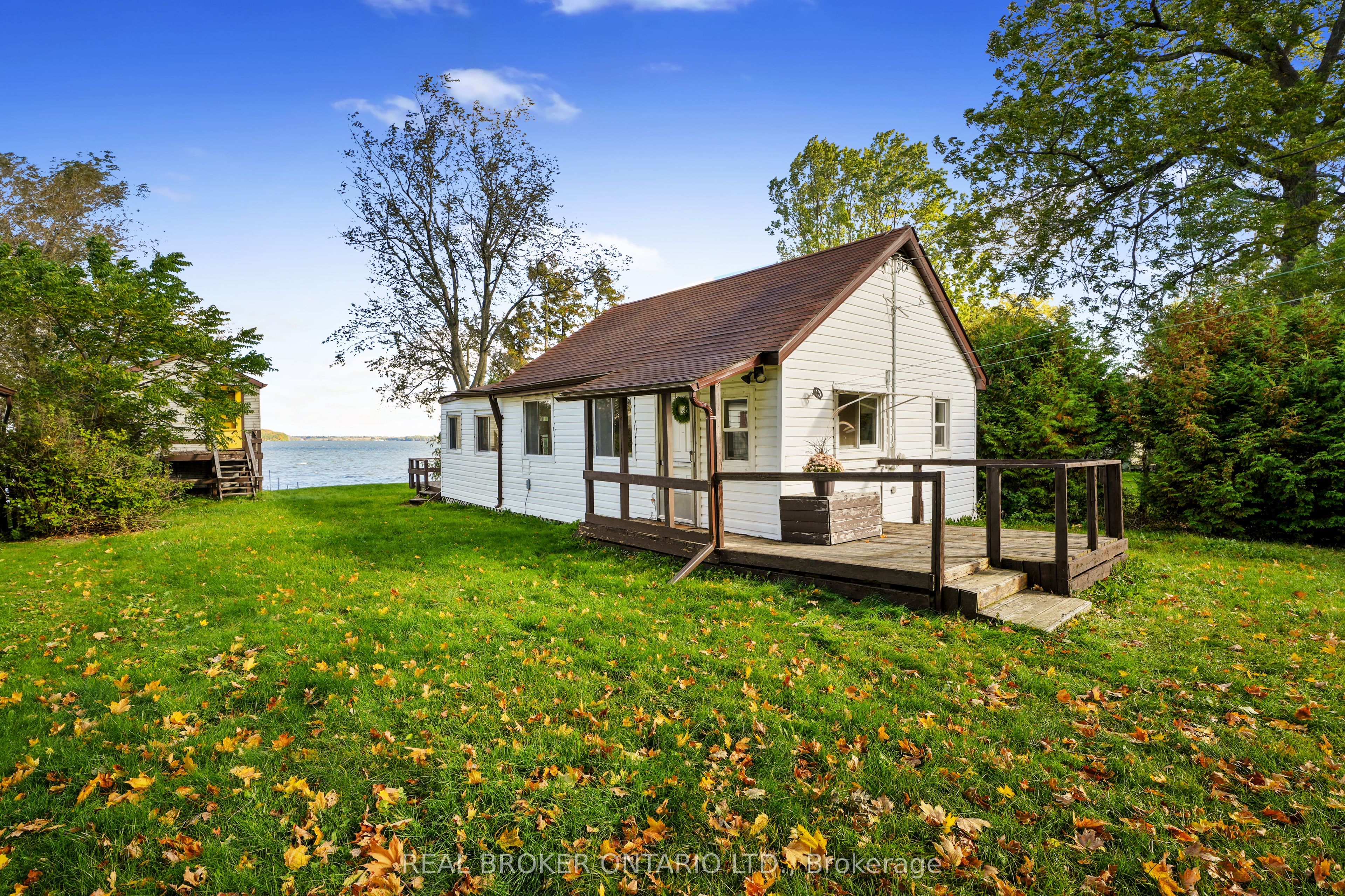 5268 Oriole Beach -180 Road Property Photo 5