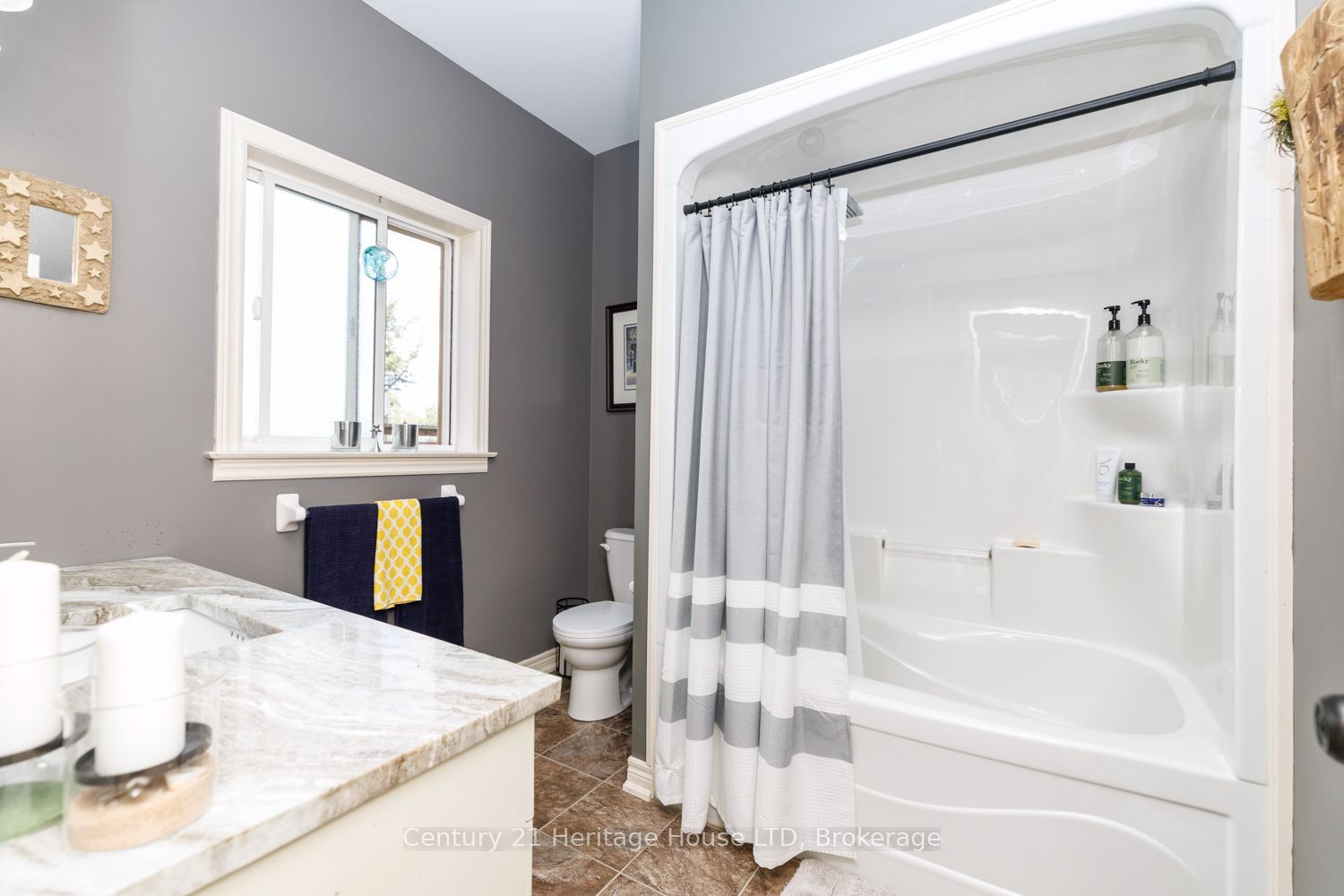 21 Burleigh Road S Property Photo 16