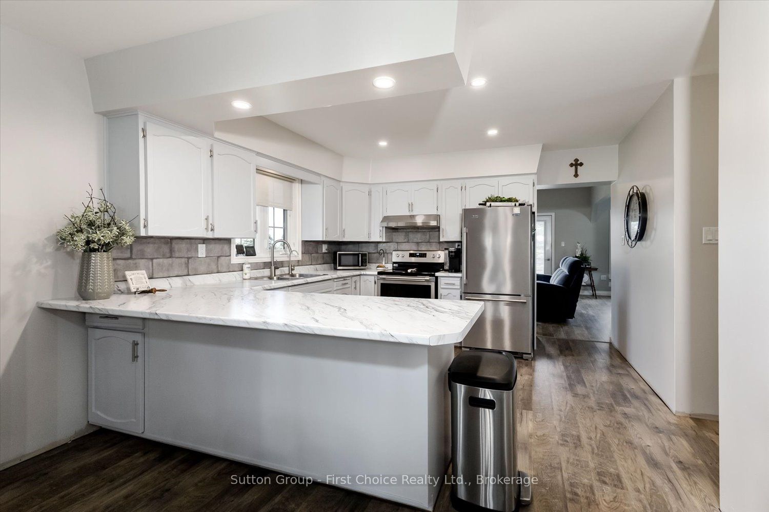 7100 Line 28 Property Photo 8