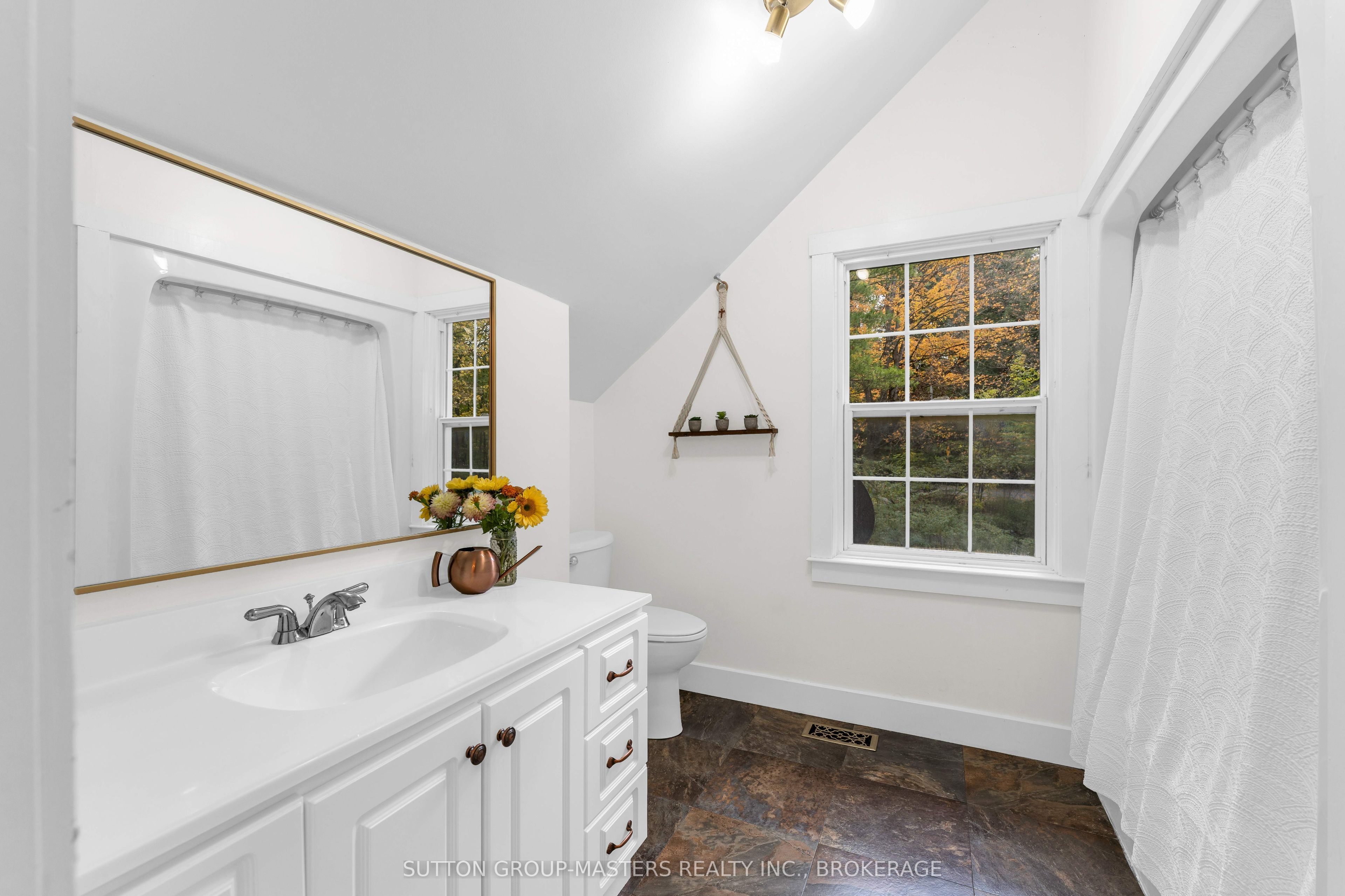 5390 Bedford Road Property Photo 37