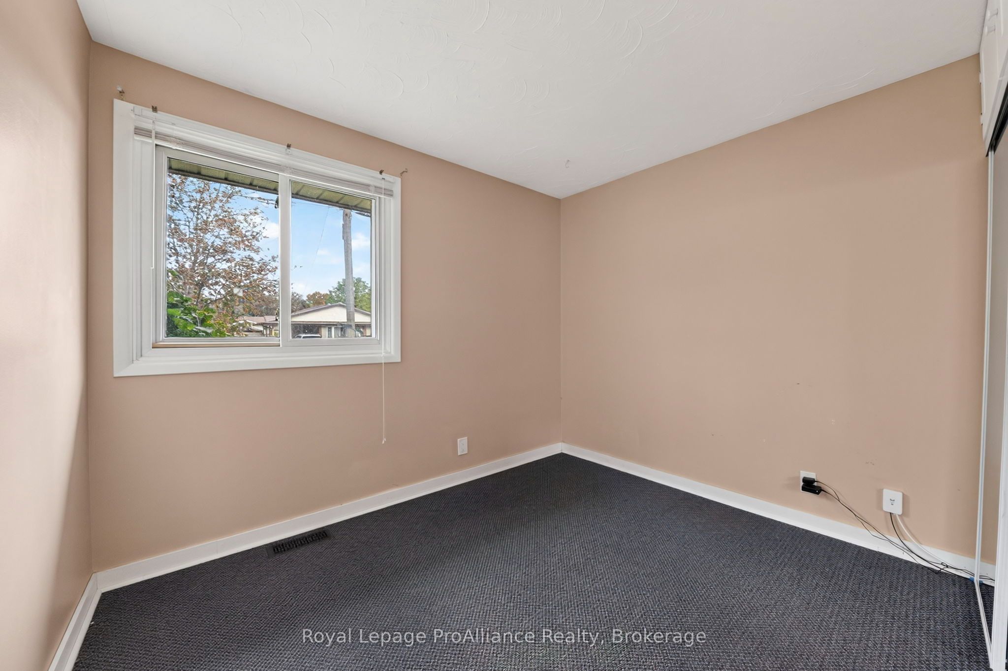 26 Lexington Crescent Property Photo 17