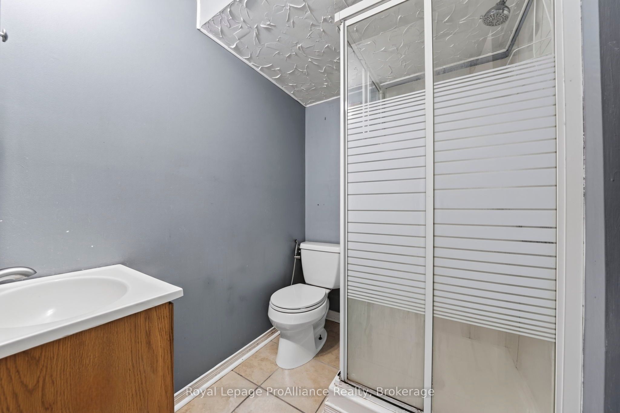 26 Lexington Crescent Property Photo 23