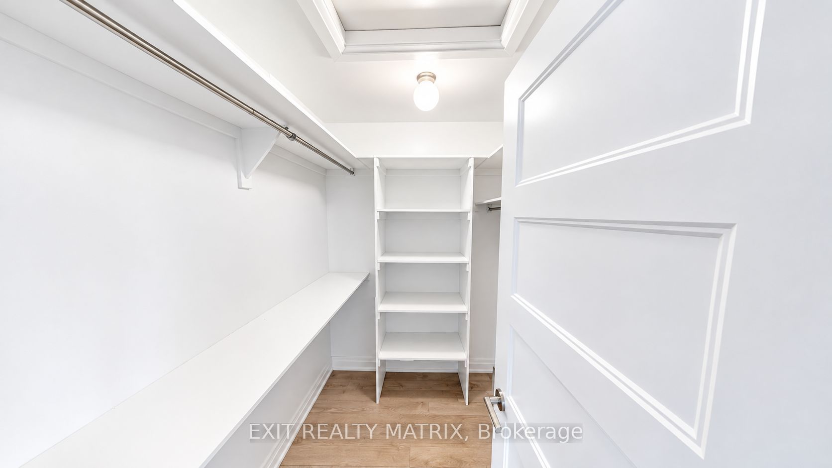 190 Argile Street Property Photo 8