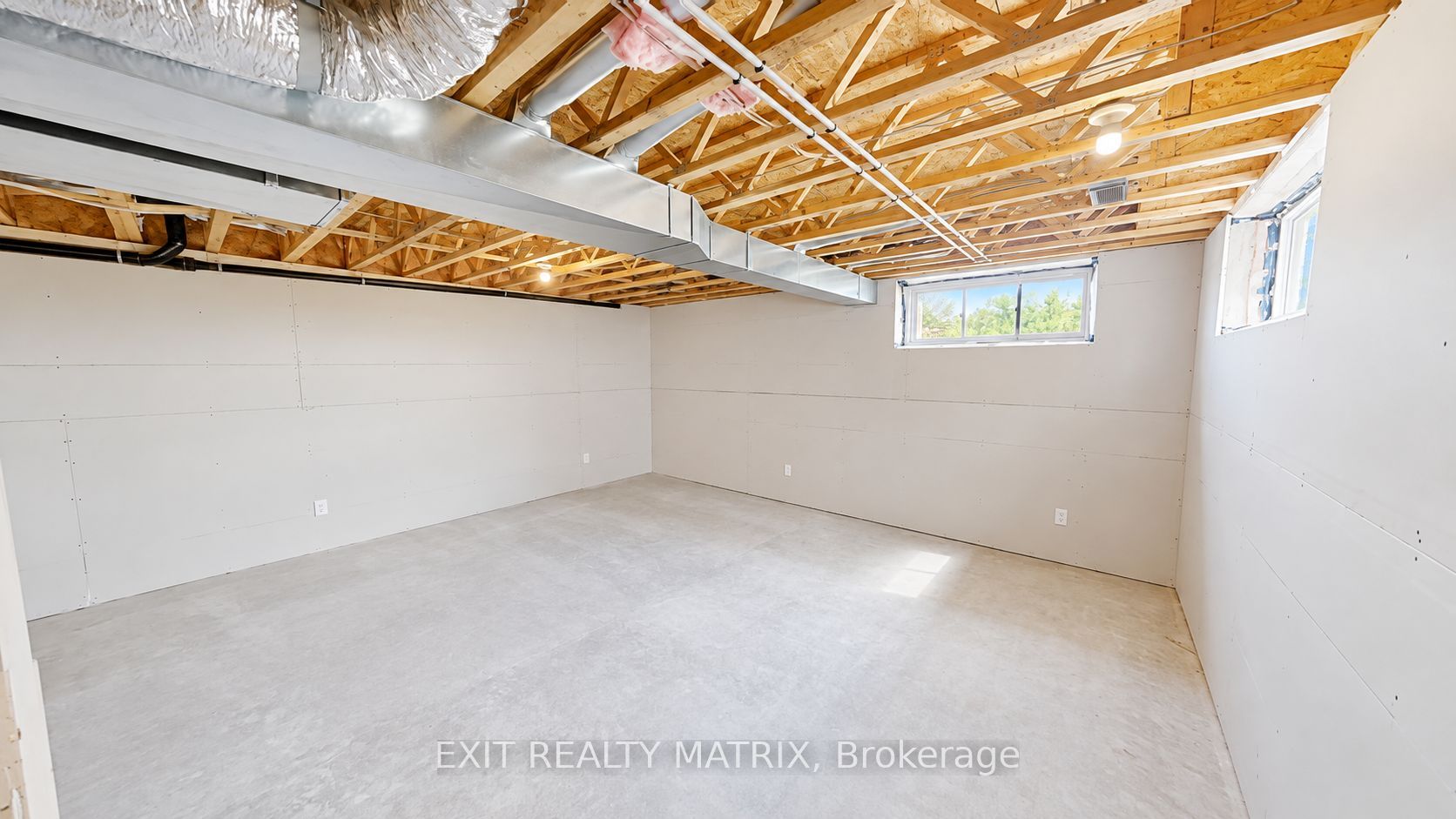 190 Argile Street Property Photo 14