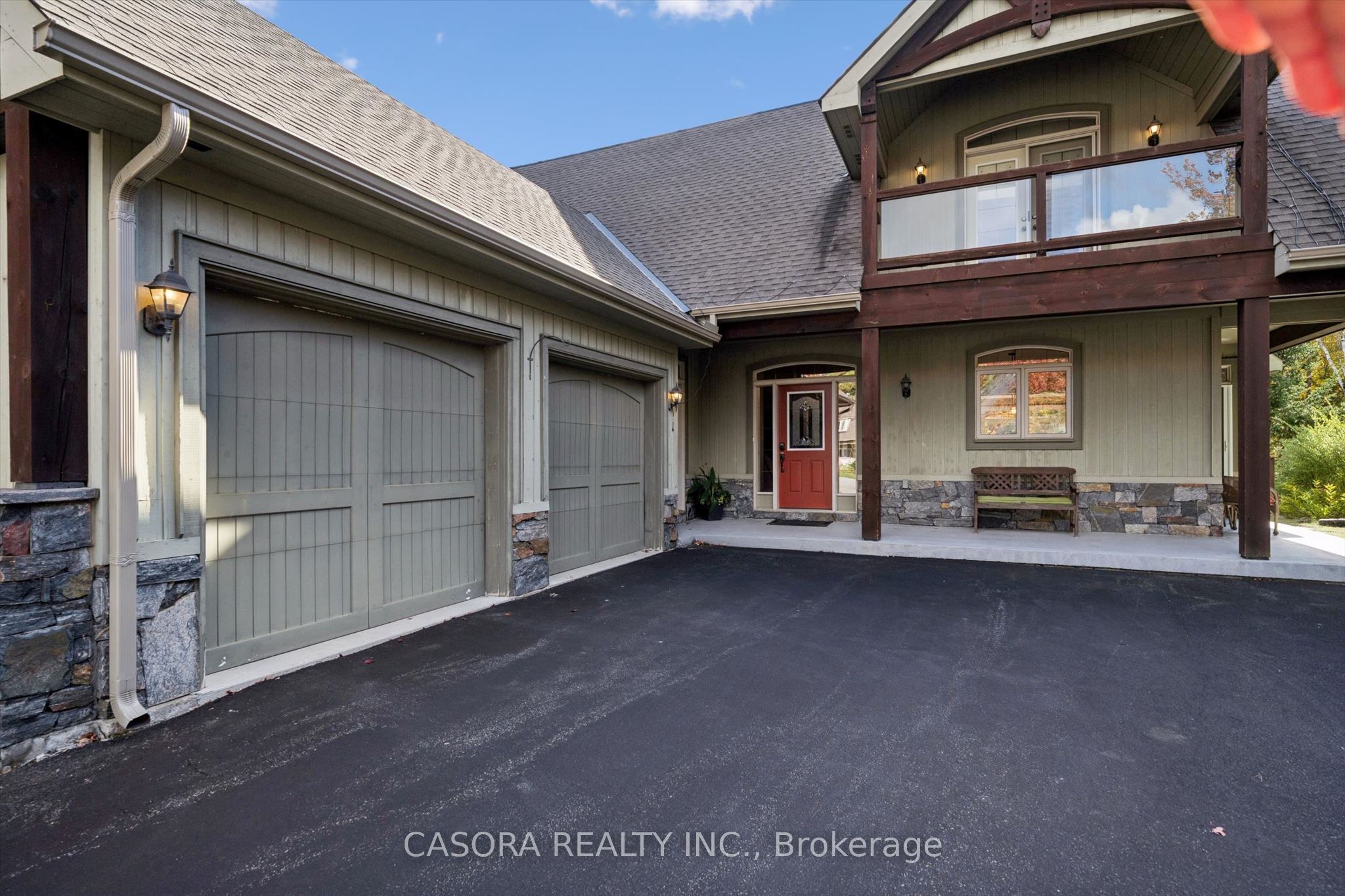 15 Breakwater Court Property Photo 3