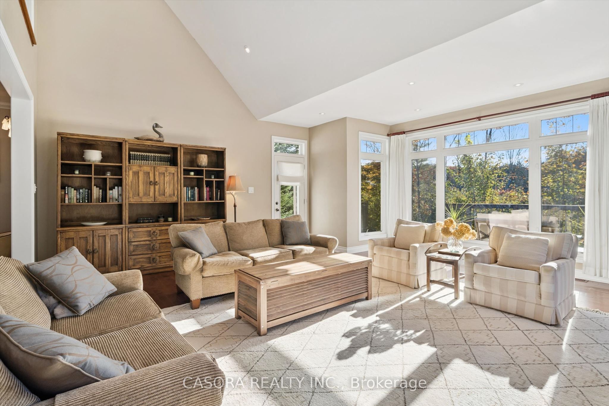 15 Breakwater Court Property Photo 9