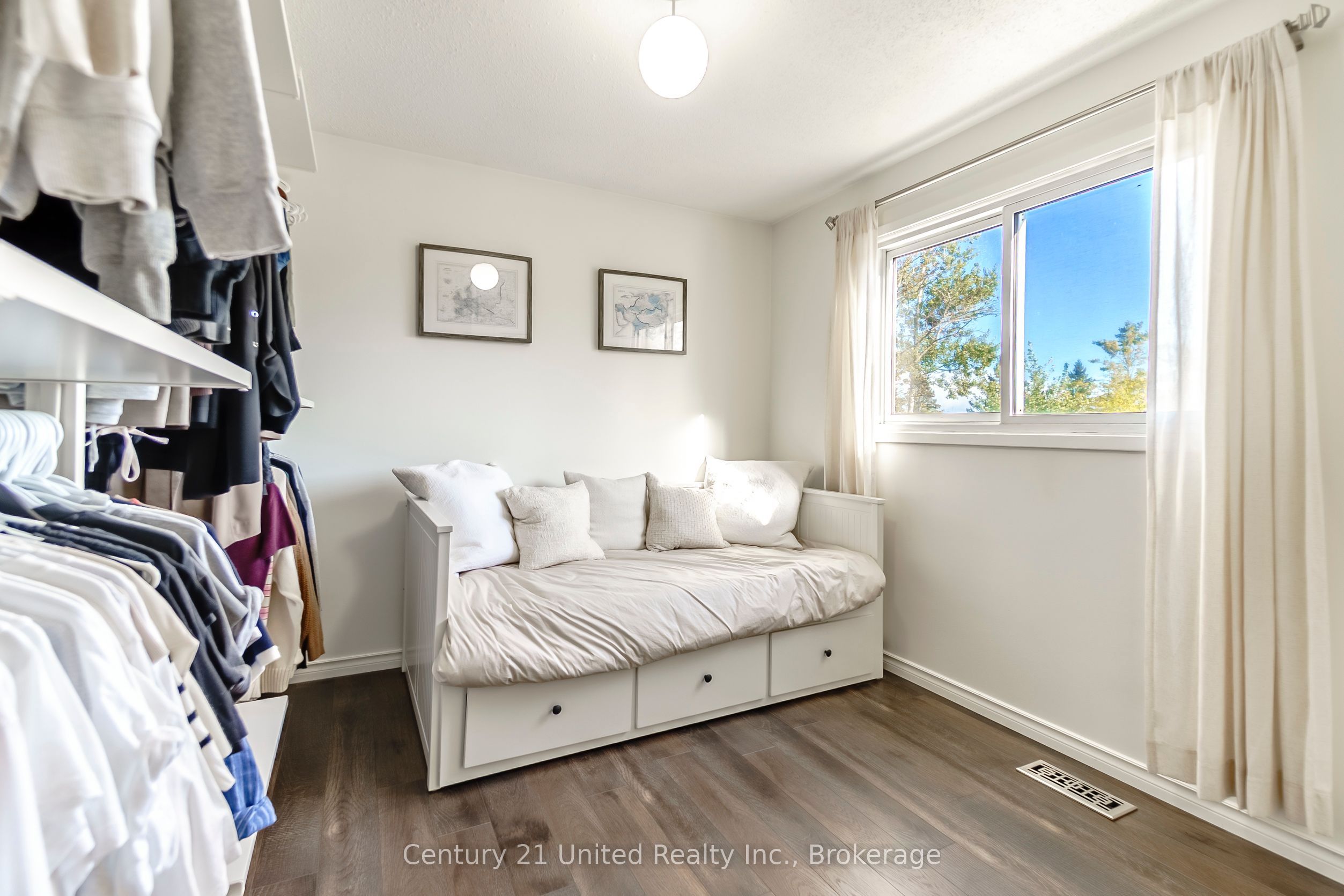 1615 Cherryhill Road Property Photo 11
