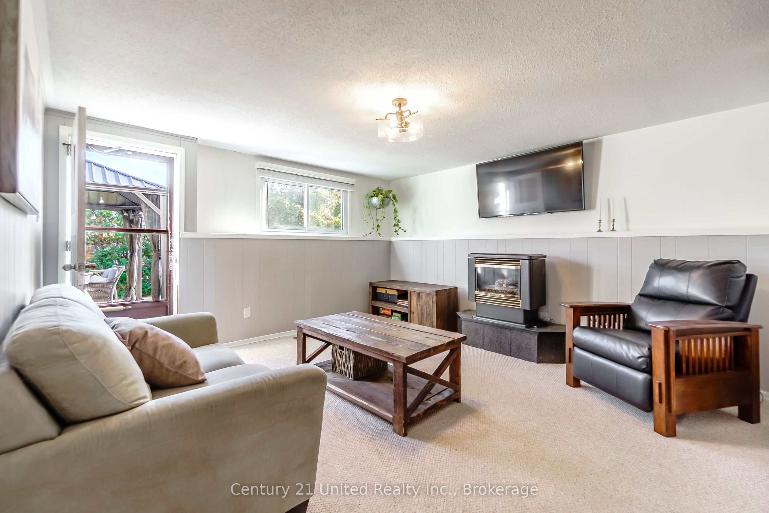 1615 Cherryhill Road Property Photo 14