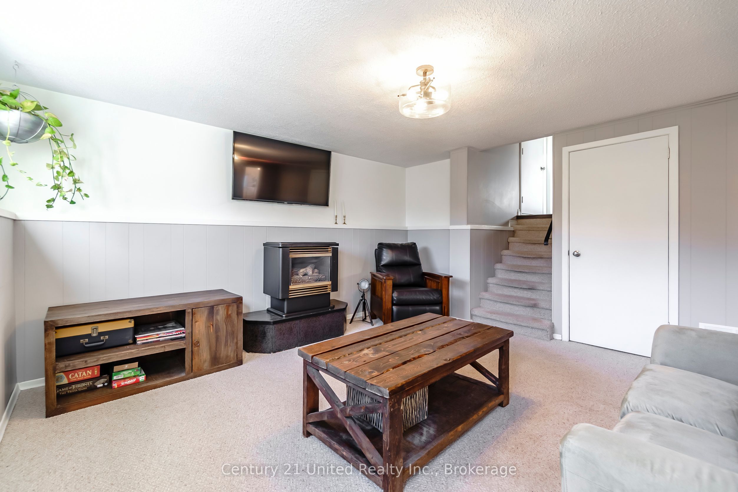 1615 Cherryhill Road Property Photo 15