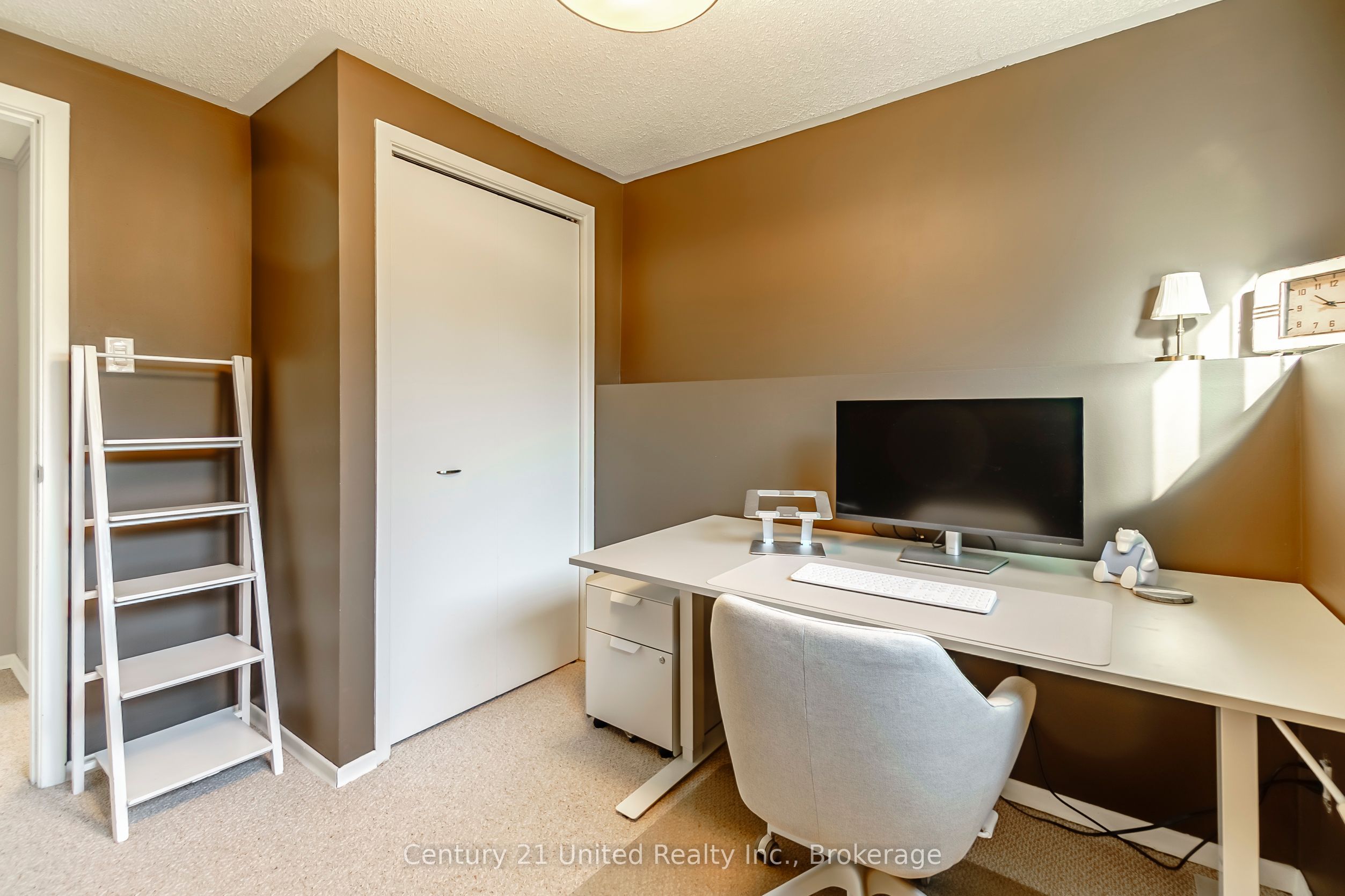 1615 Cherryhill Road Property Photo 18