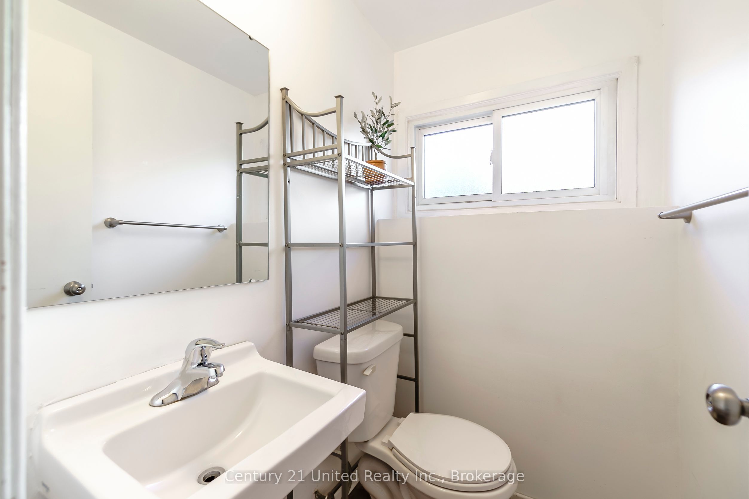 1615 Cherryhill Road Property Photo 19