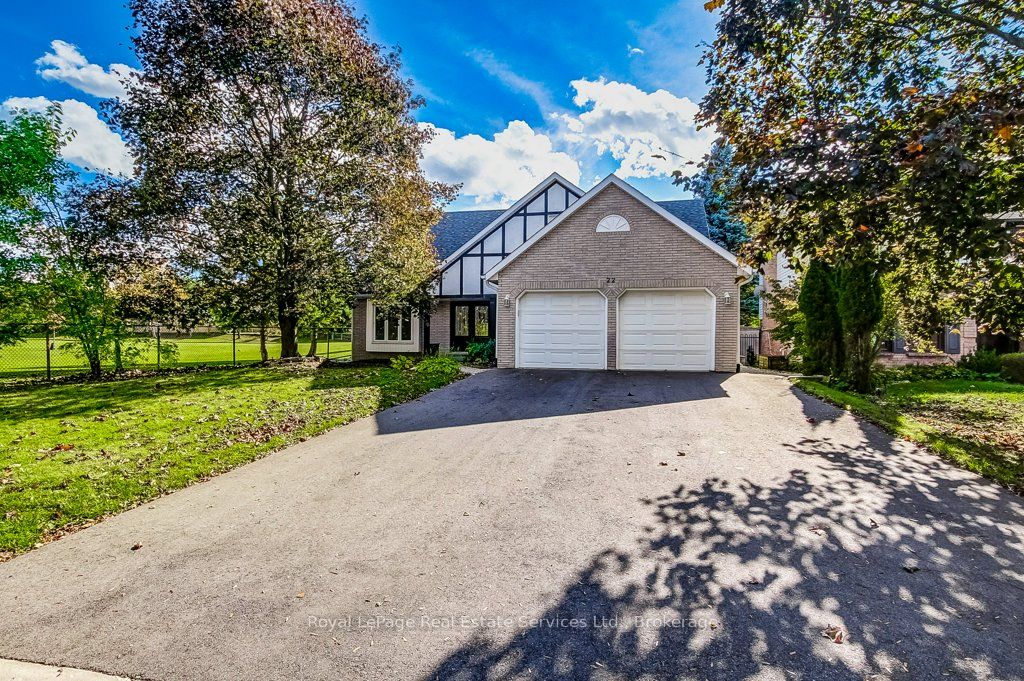22 Daffodil Crescent Property Photo 2