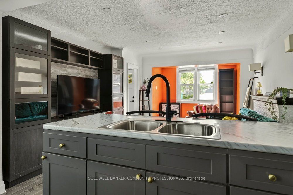 65 Edinburgh Avenue Property Photo 17