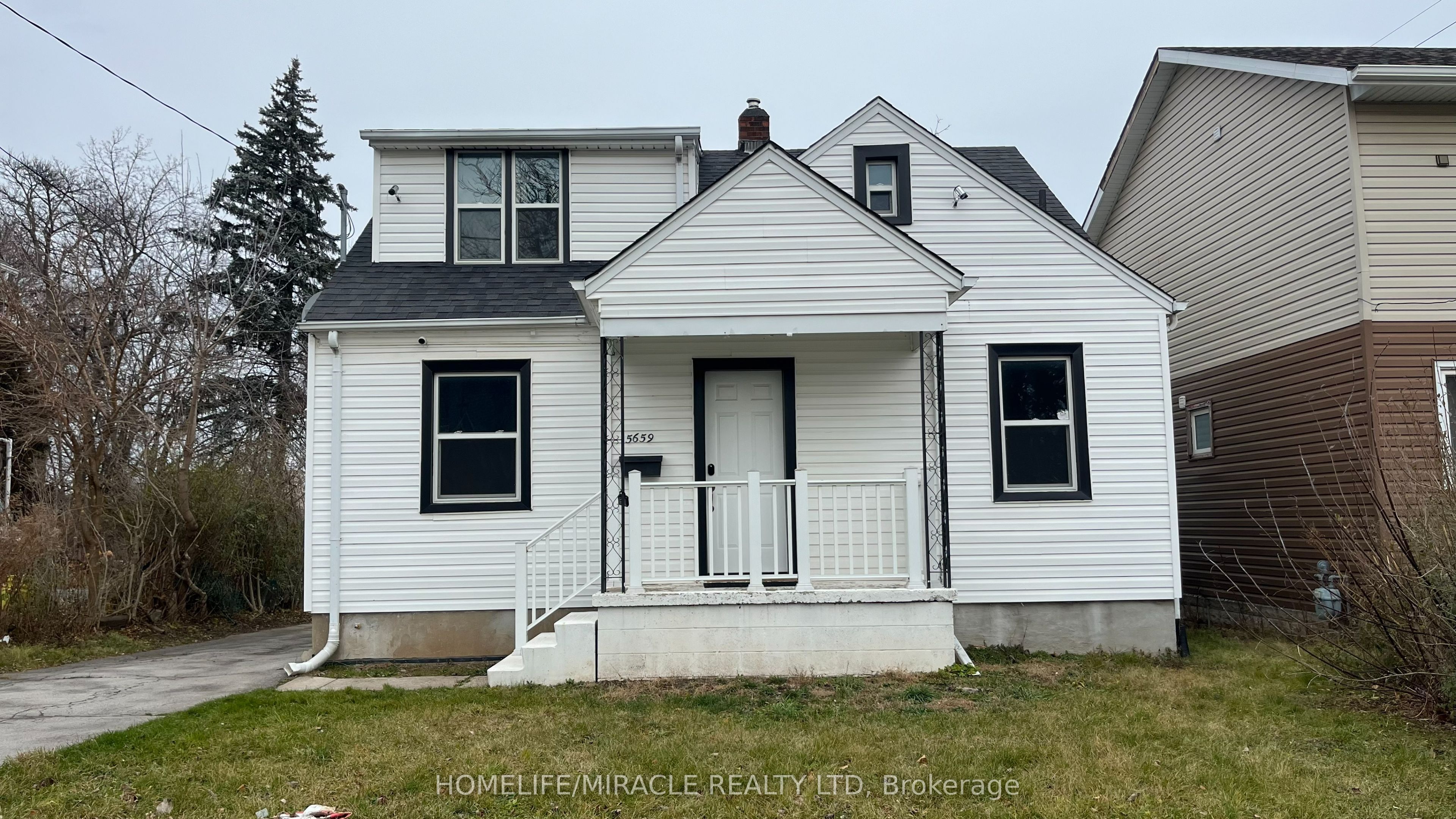 5659 Robinson Street Property Photo 1