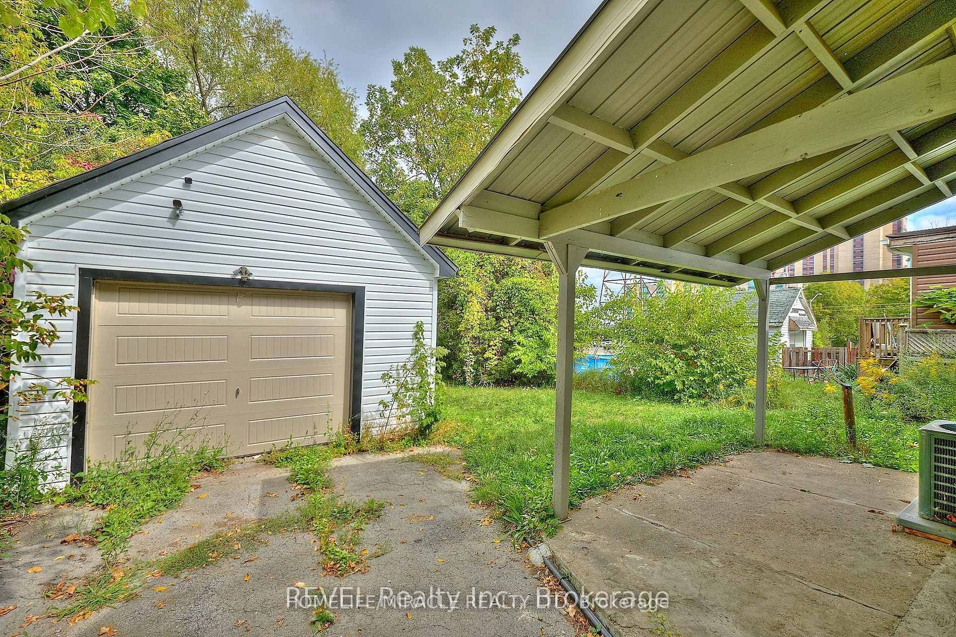 5659 Robinson Street Property Photo 17