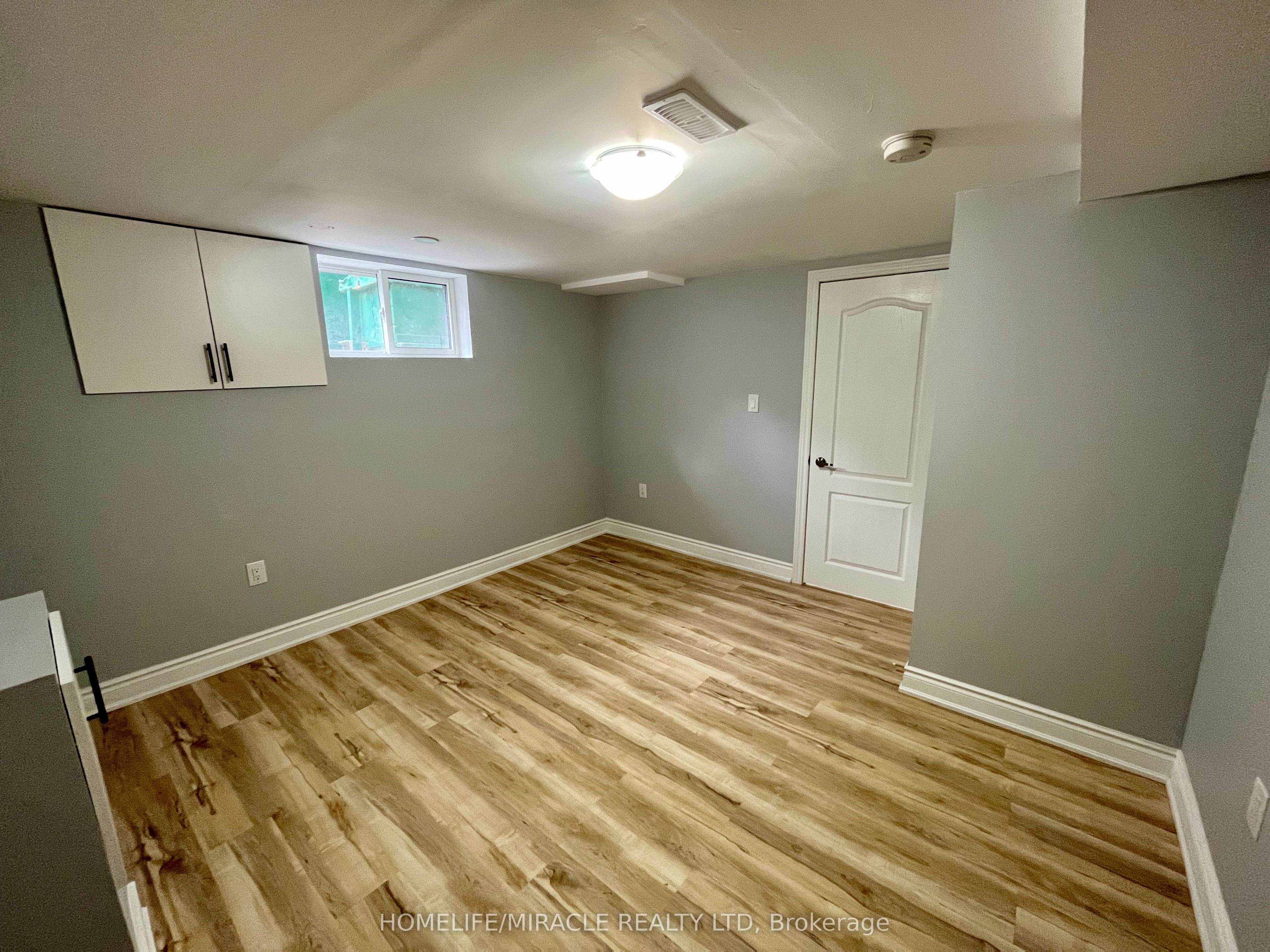 5659 Robinson Street Property Photo 24