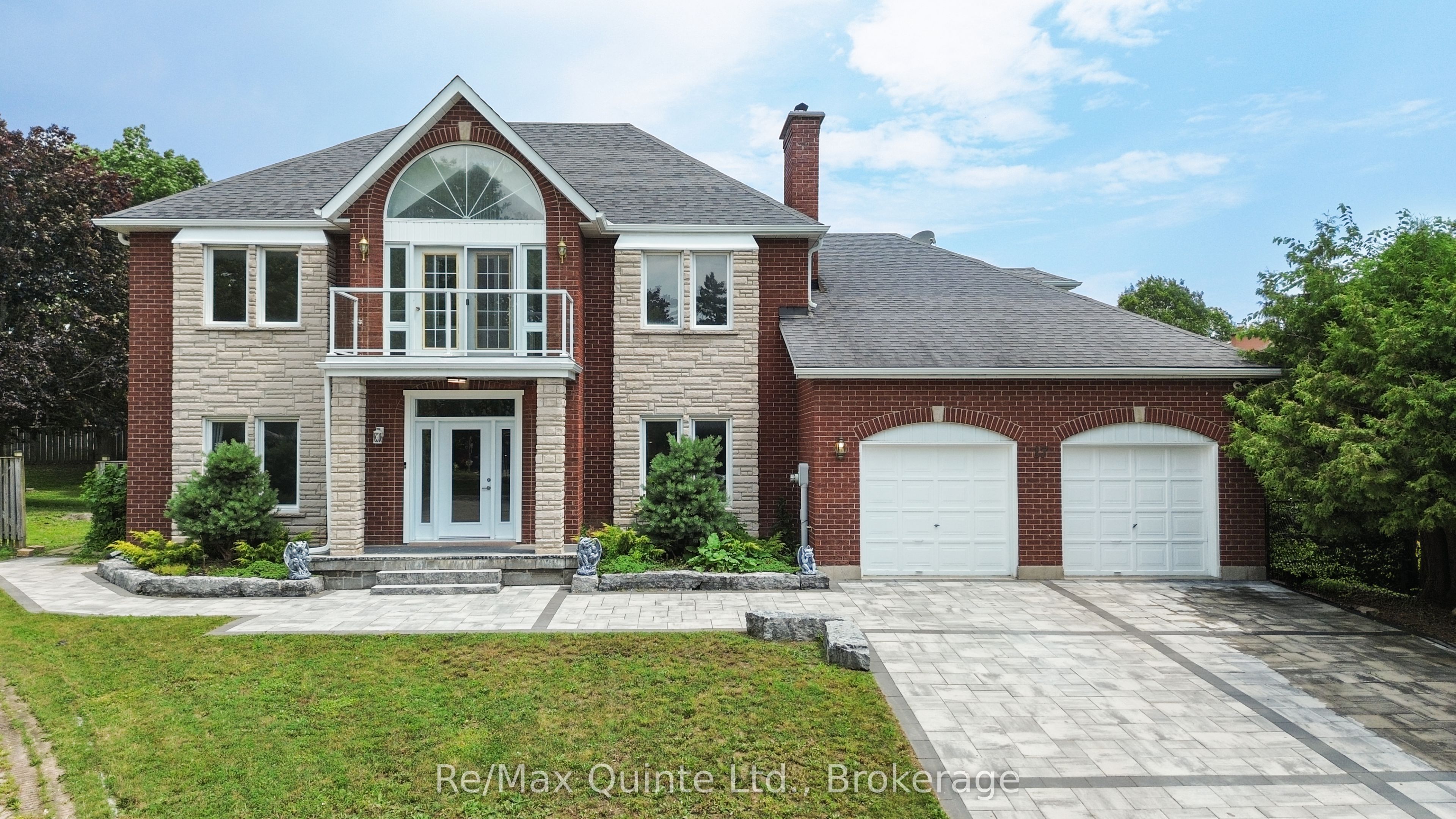 17 Applewood Court Property Photo 8