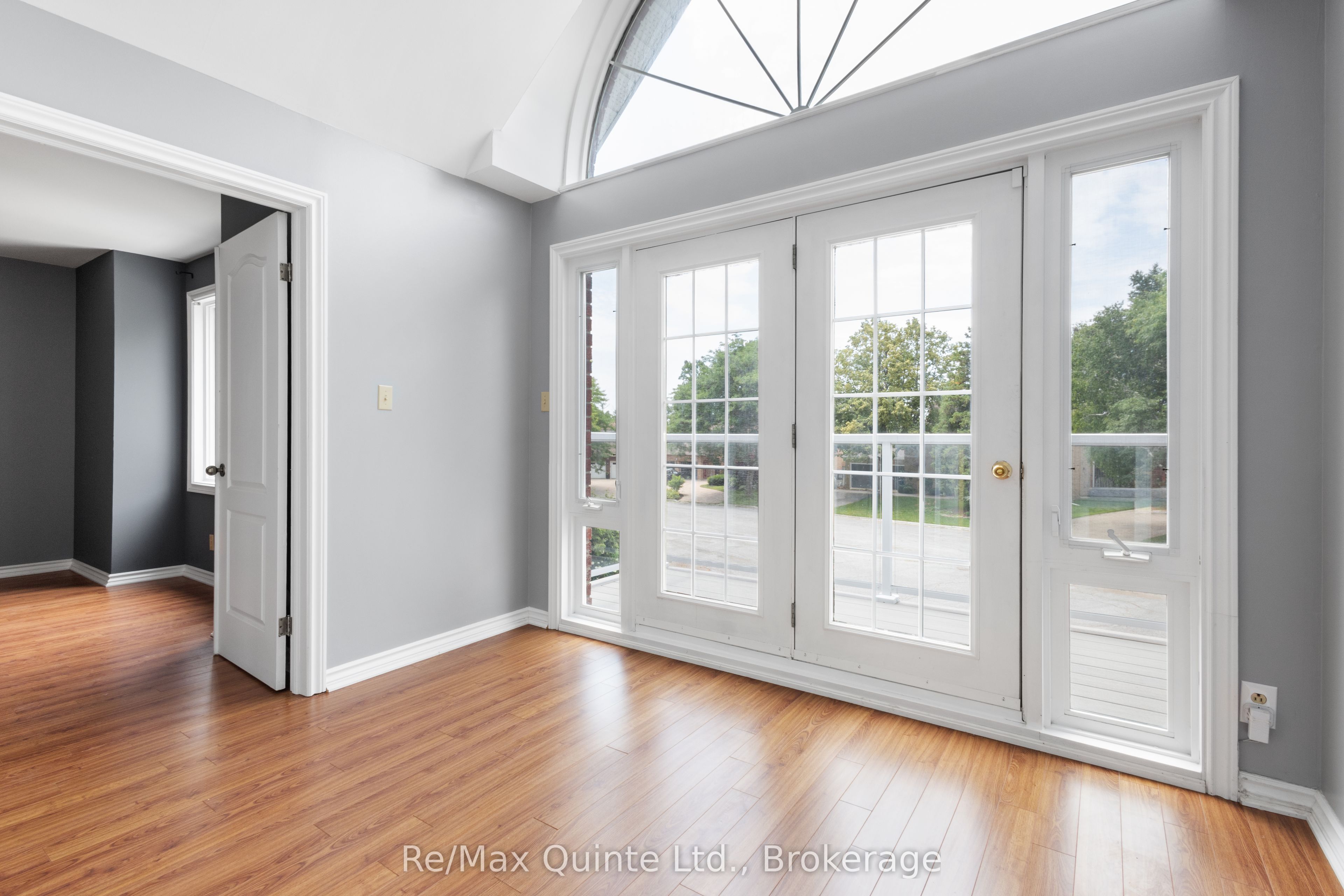 17 Applewood Court Property Photo 27