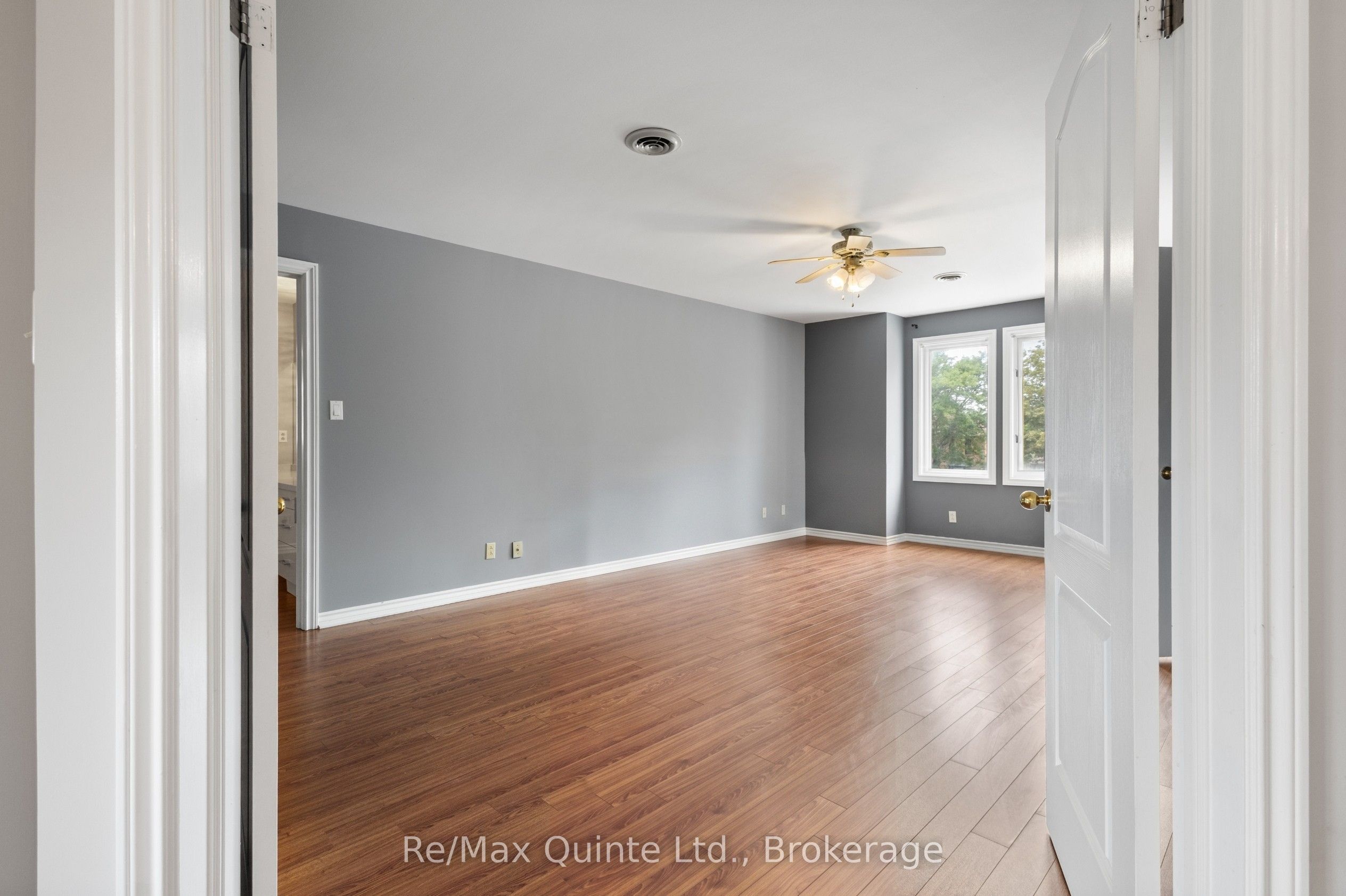 17 Applewood Court Property Photo 30