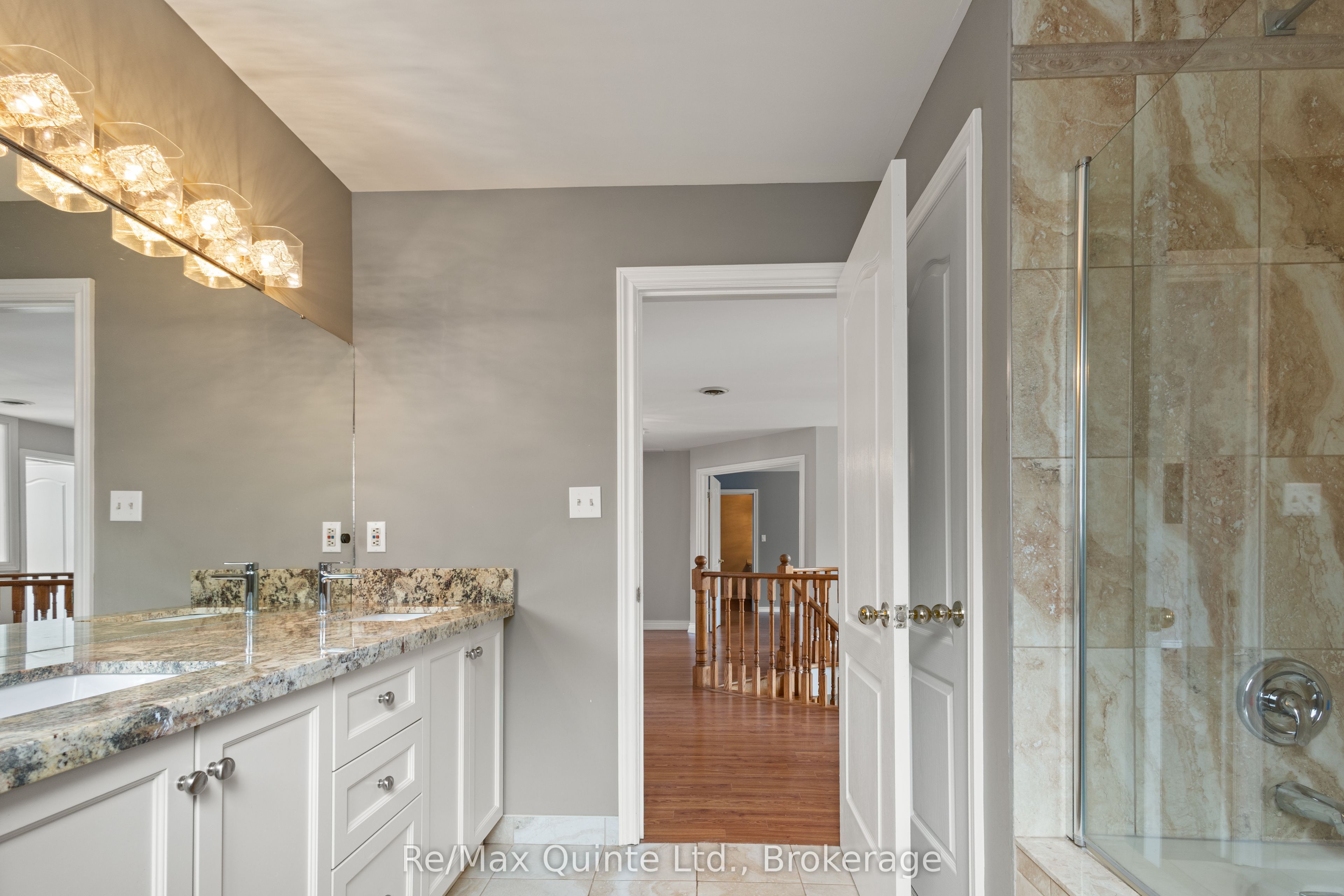 17 Applewood Court Property Photo 36