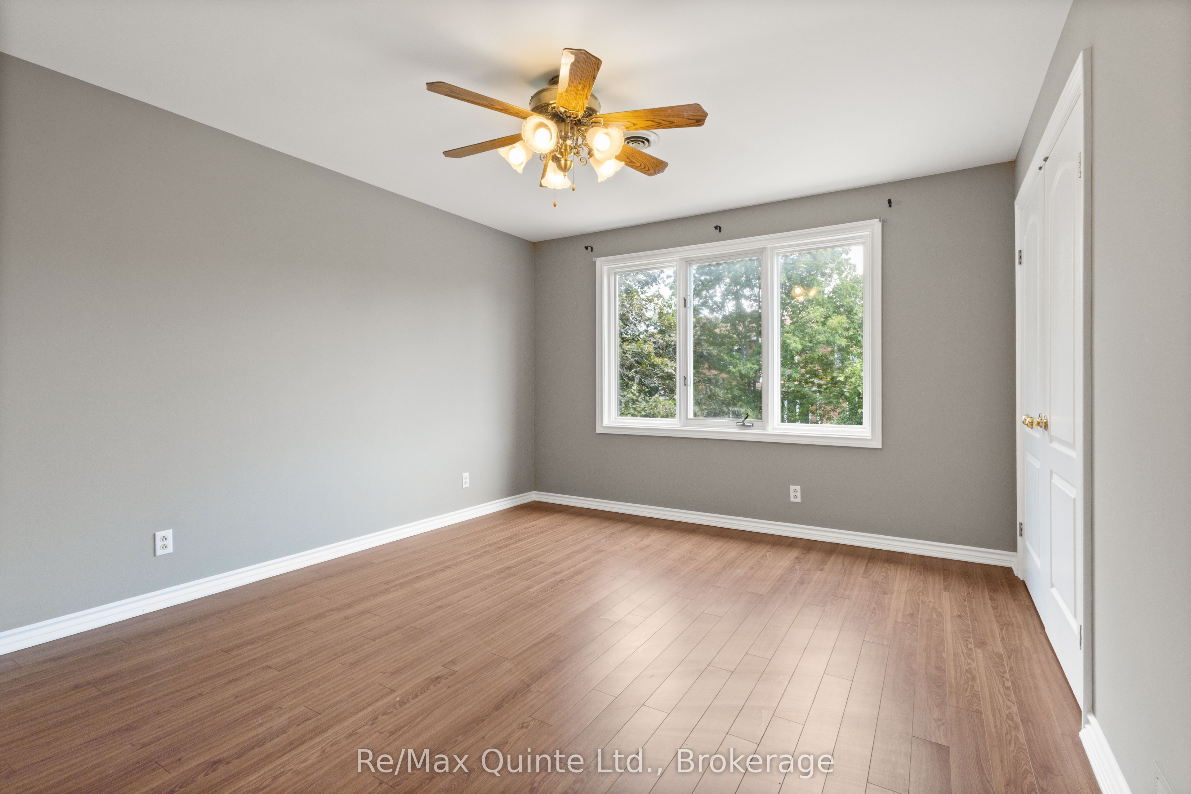 17 Applewood Court Property Photo 40