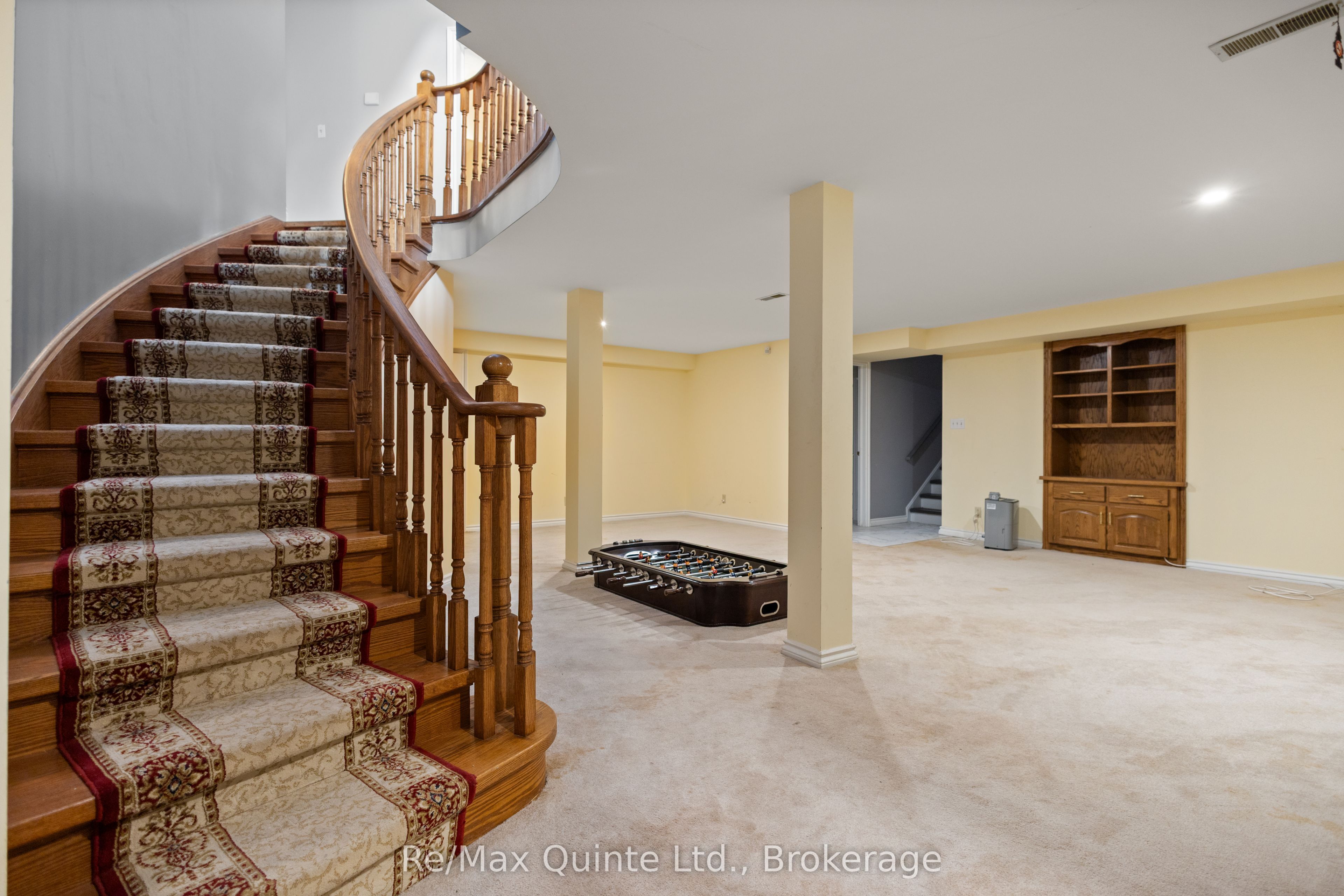 17 Applewood Court Property Photo 43