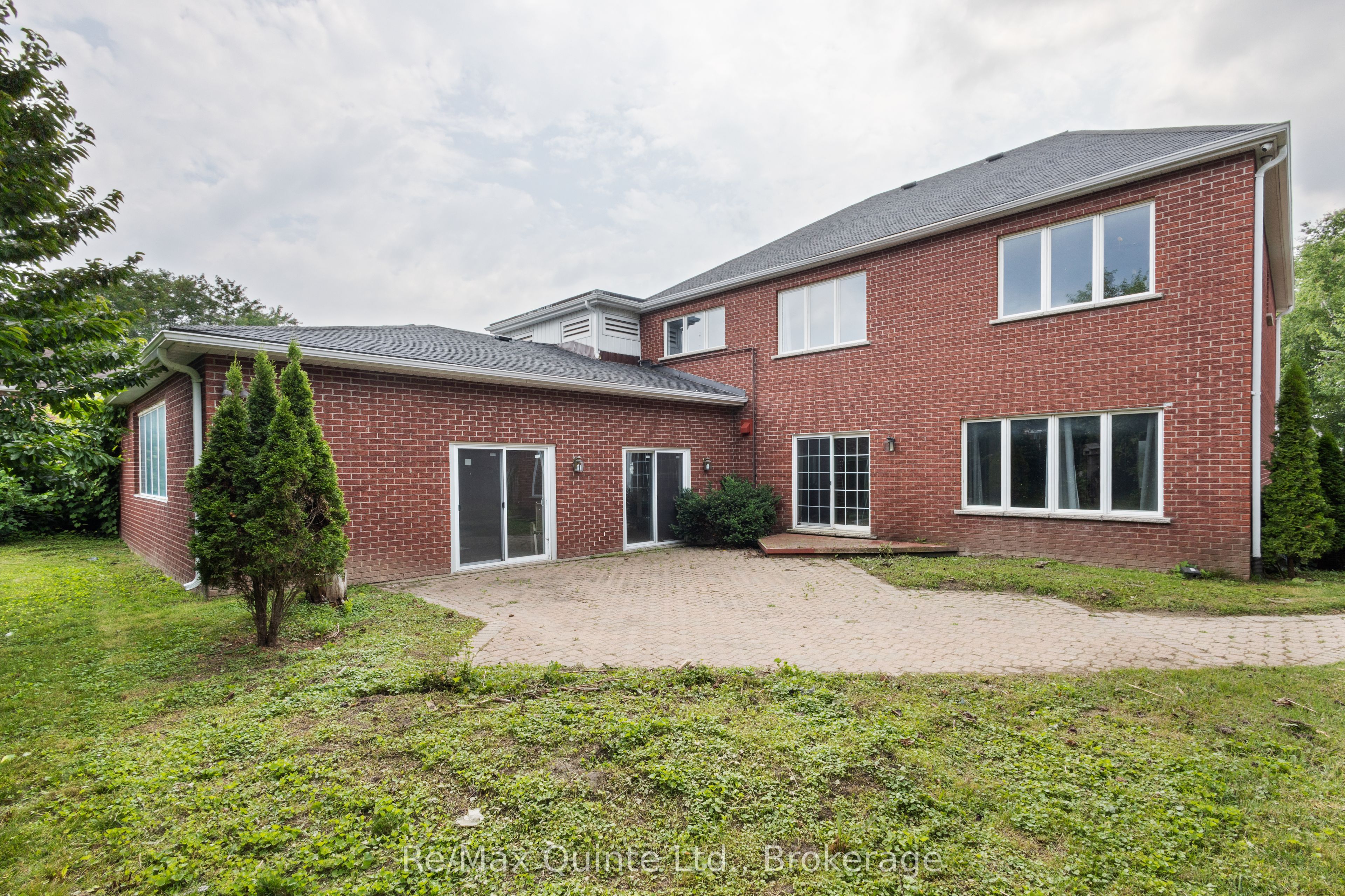 17 Applewood Court Property Photo 50