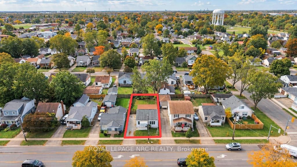 369 Lincoln Street Property Photo 4