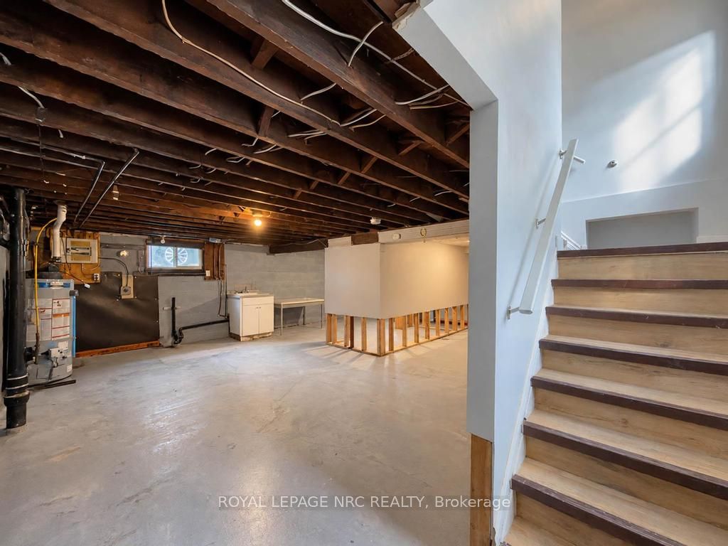 369 Lincoln Street Property Photo 24